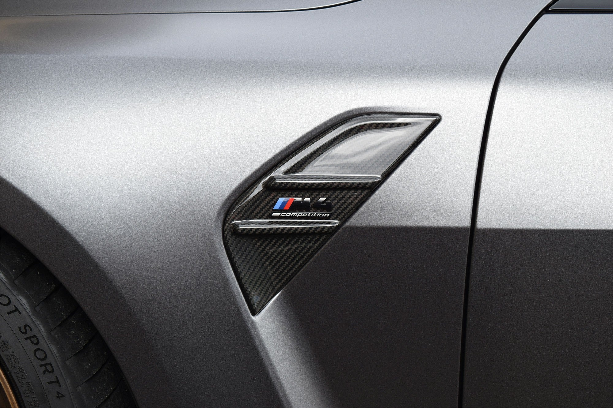 DynaCarbon™️ Carbon Fender Trims for BMW G82 M4 2021-2026