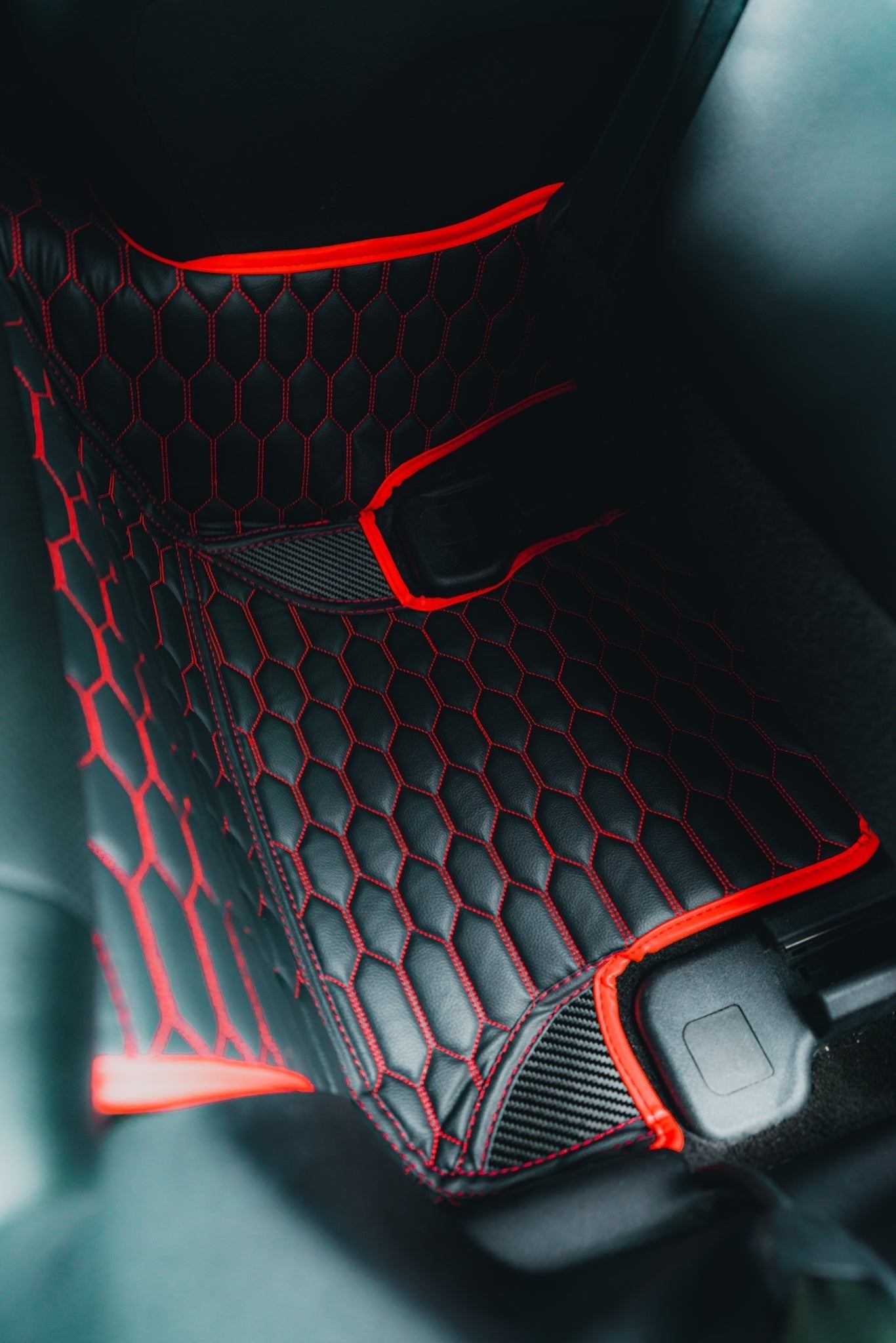 Chevrolet Corvette 2014-2019 Corsa Series Carbon Fiber Floor Mats