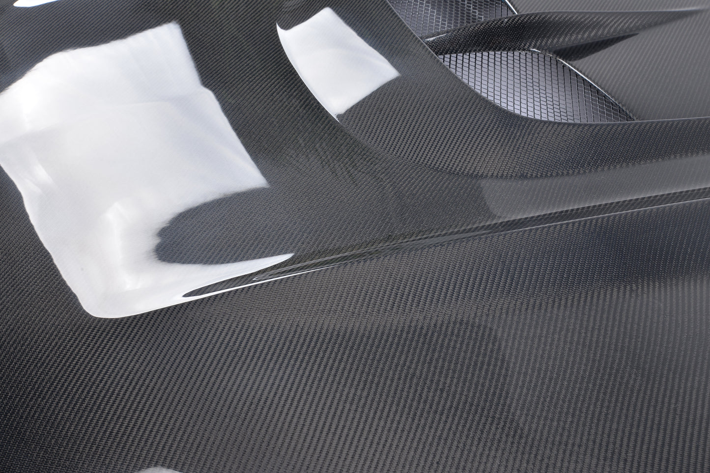 DynaCarbon™️ Carbon Engine Hood with Scoop for Ford Mustang Coupe 2015-2017