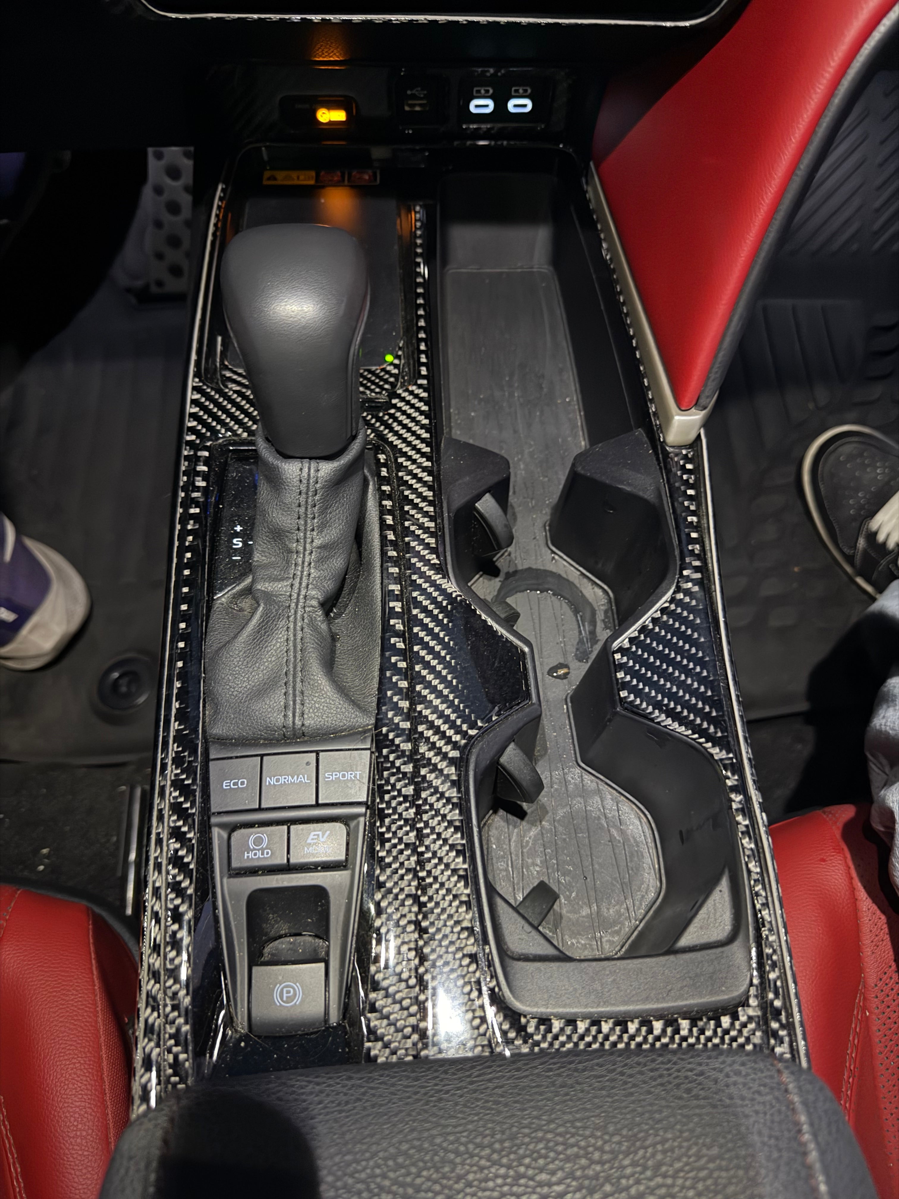 DynaCarbon™️ Carbon Fiber Auto Shifter Trim Toyota Camry 2025-UP