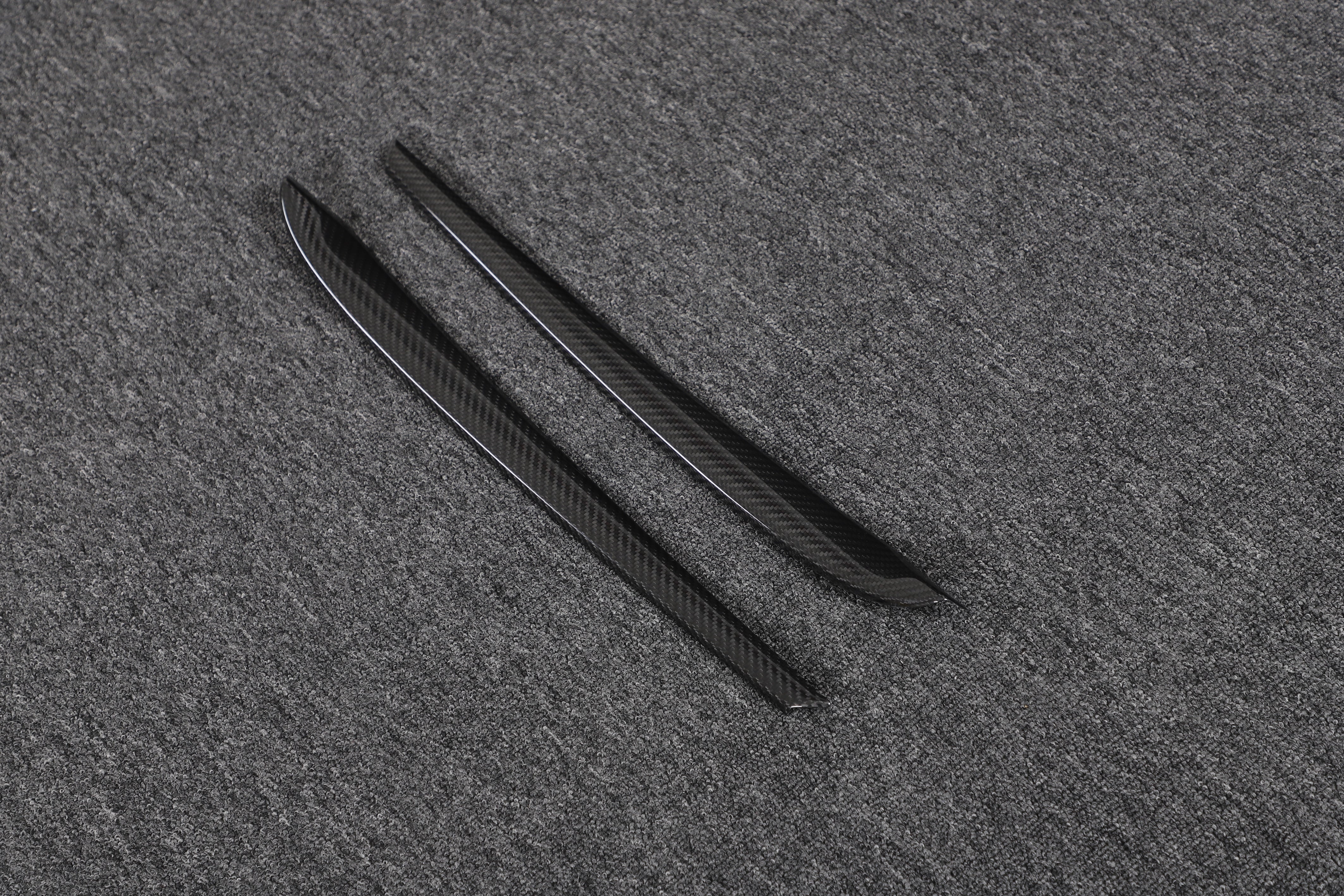DynaCarbon™️ Carbon Door Moulding Trim for Tesla Model 3 2021-2023