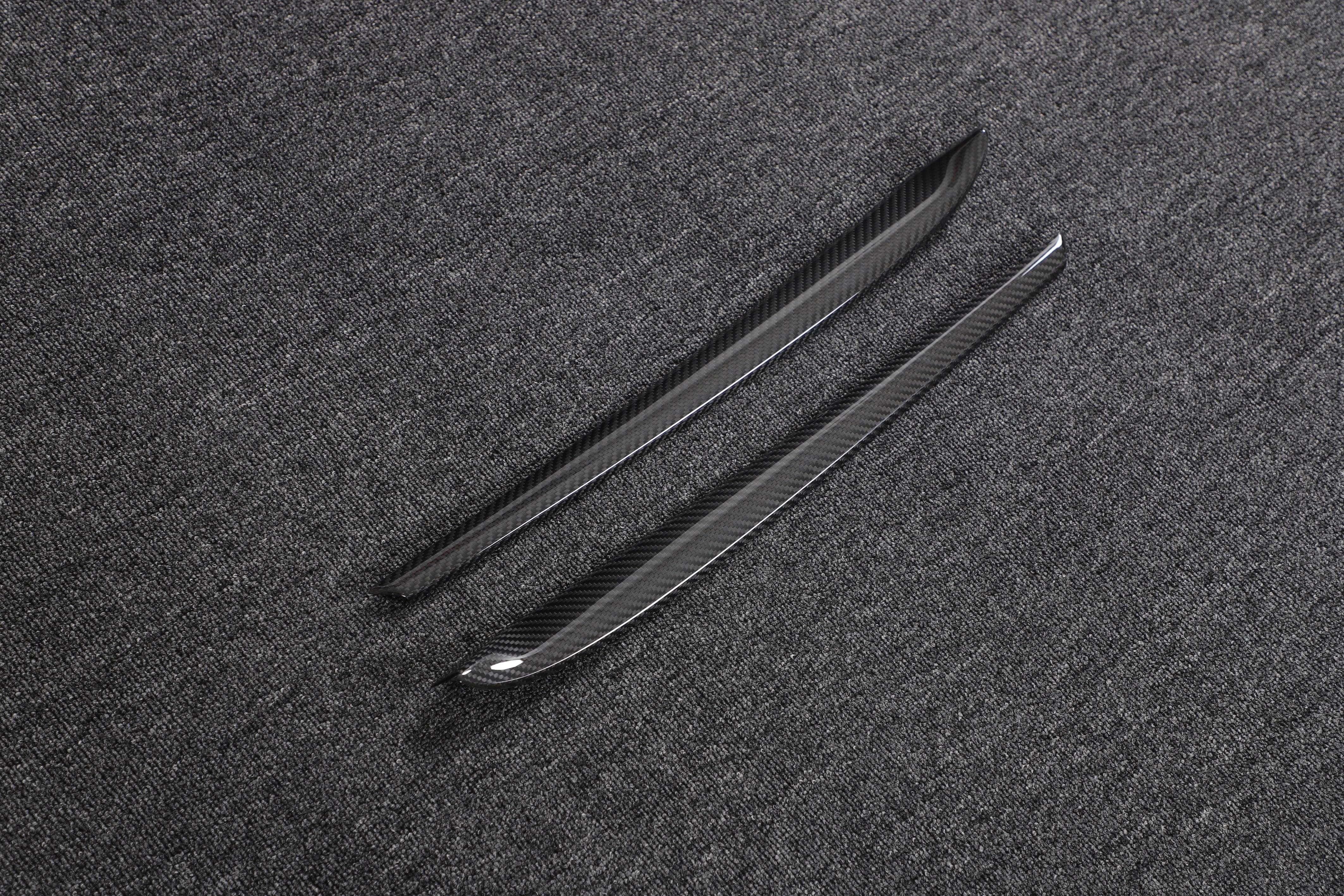 DynaCarbon™️ Carbon Door Moulding Trim for Tesla Model 3 2021-2023