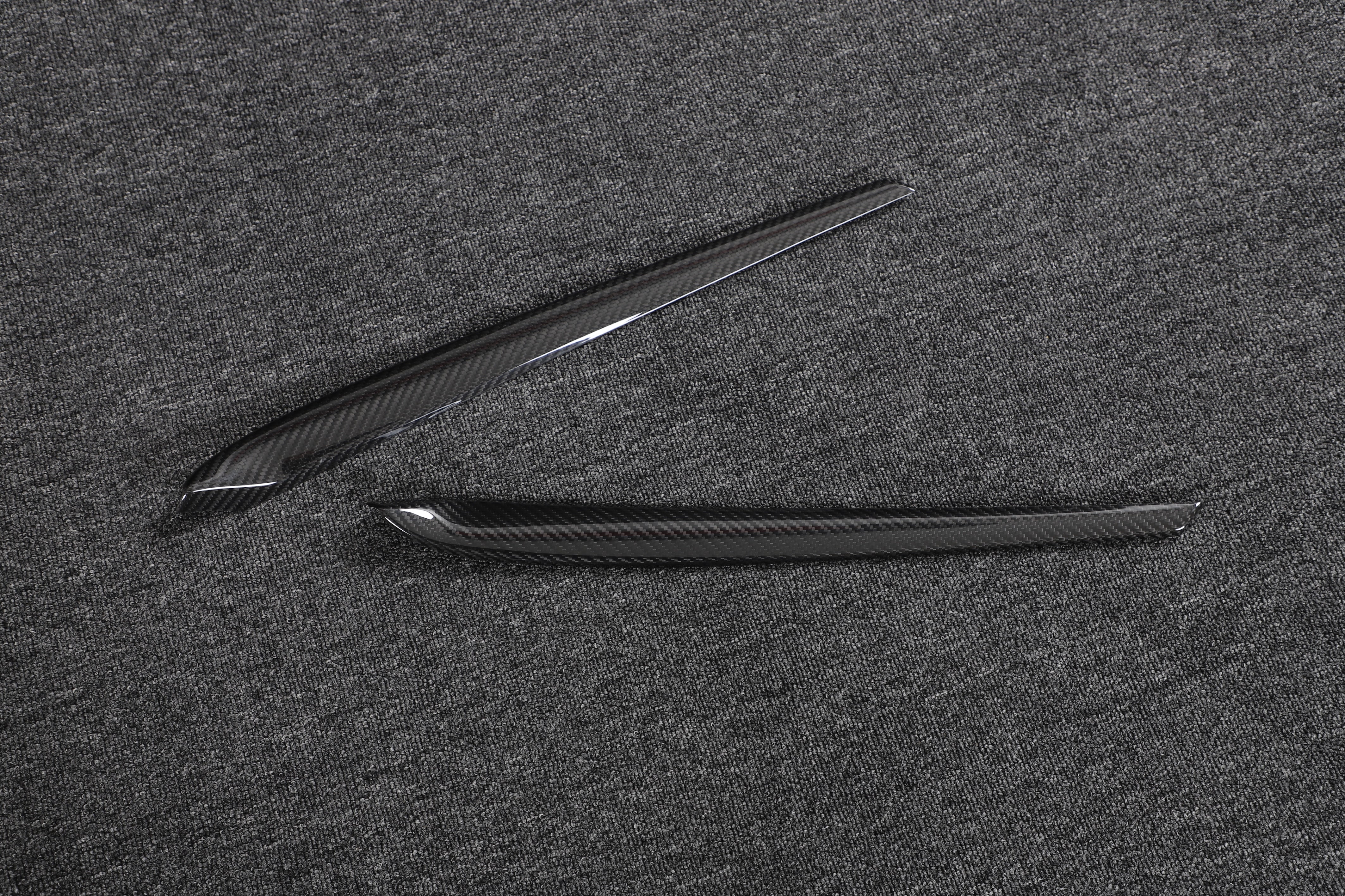 DynaCarbon™️ Carbon Door Moulding Trim for Tesla Model 3 2021-2023
