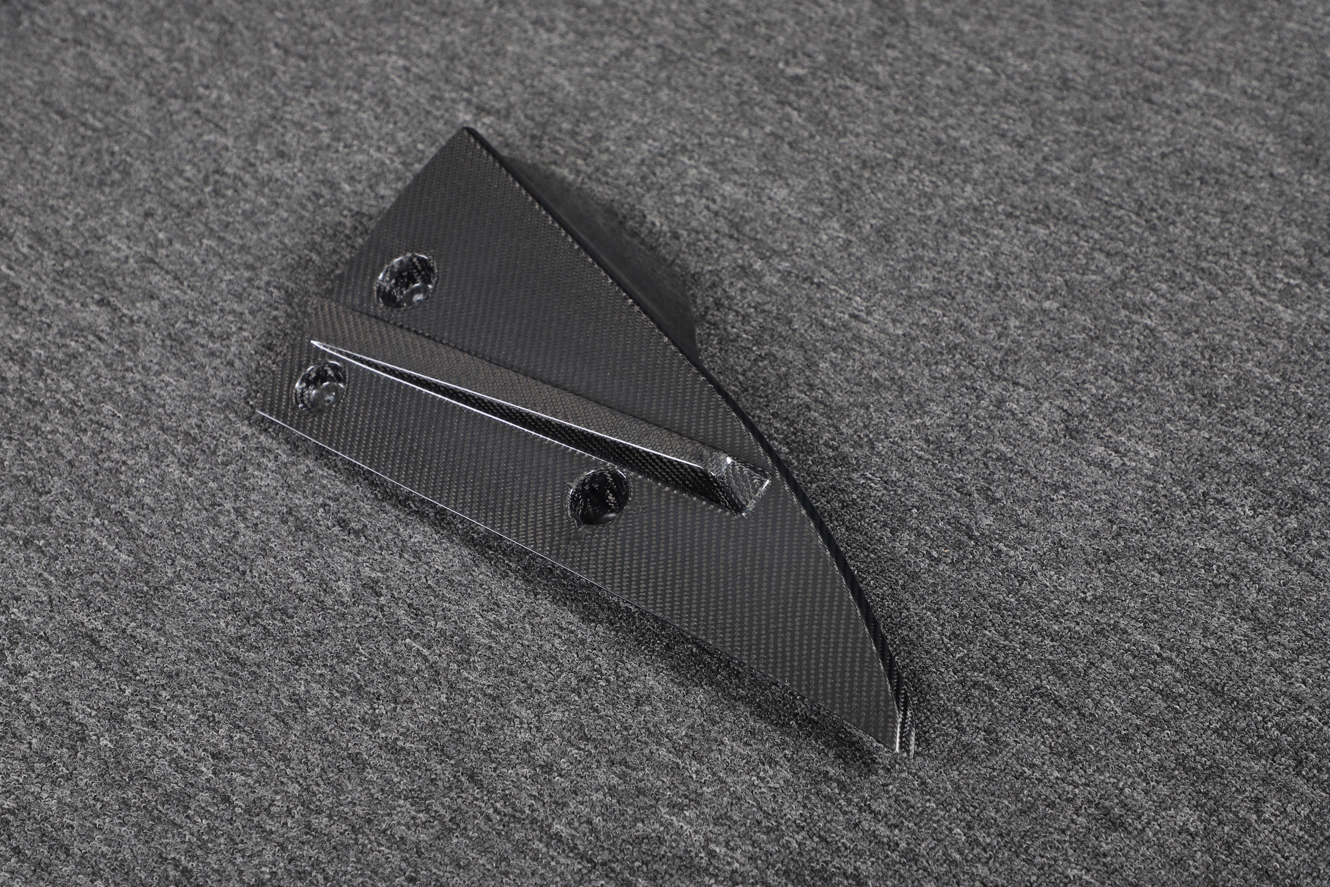 DynaCarbon™️ Carbon Rear Bumper Diffuser Splitters for Tesla Model S Plaid 2021-2023