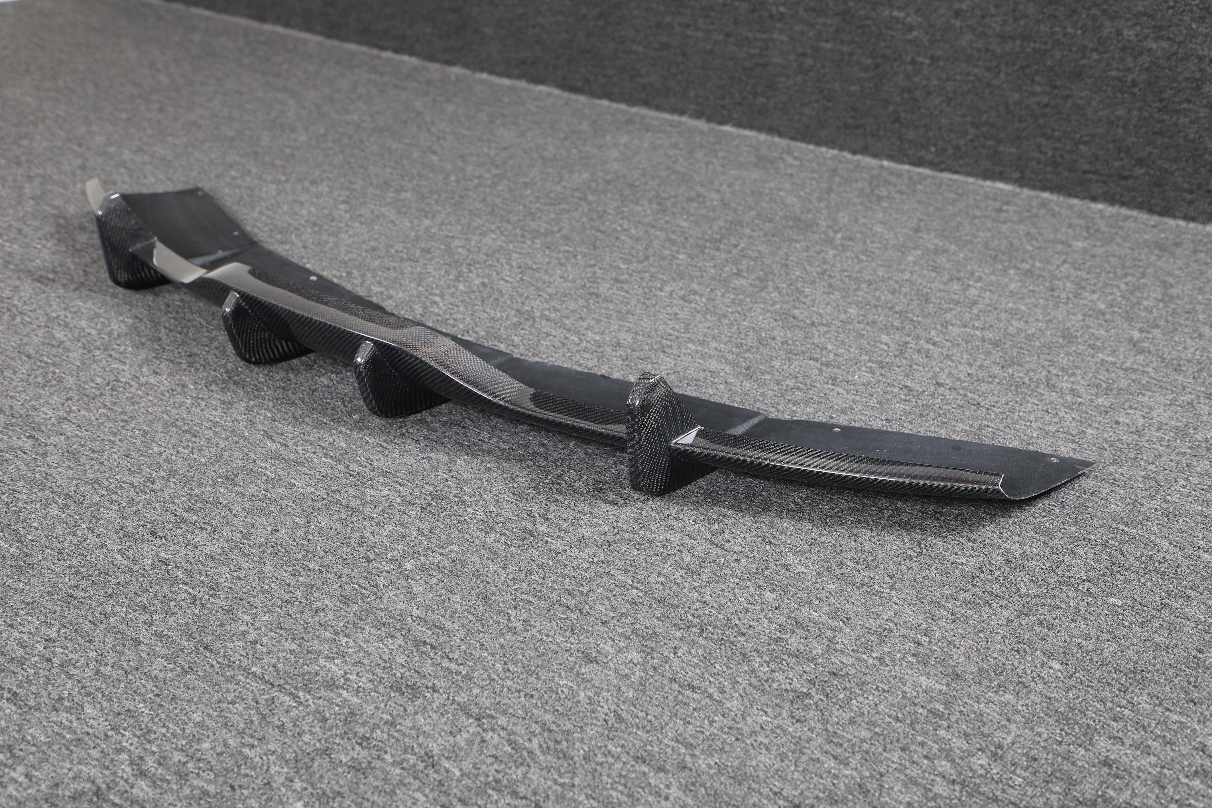 DynaCarbon™️ Carbon Rear Bumper Diffuser for Tesla Model S Plaid 2021-2023