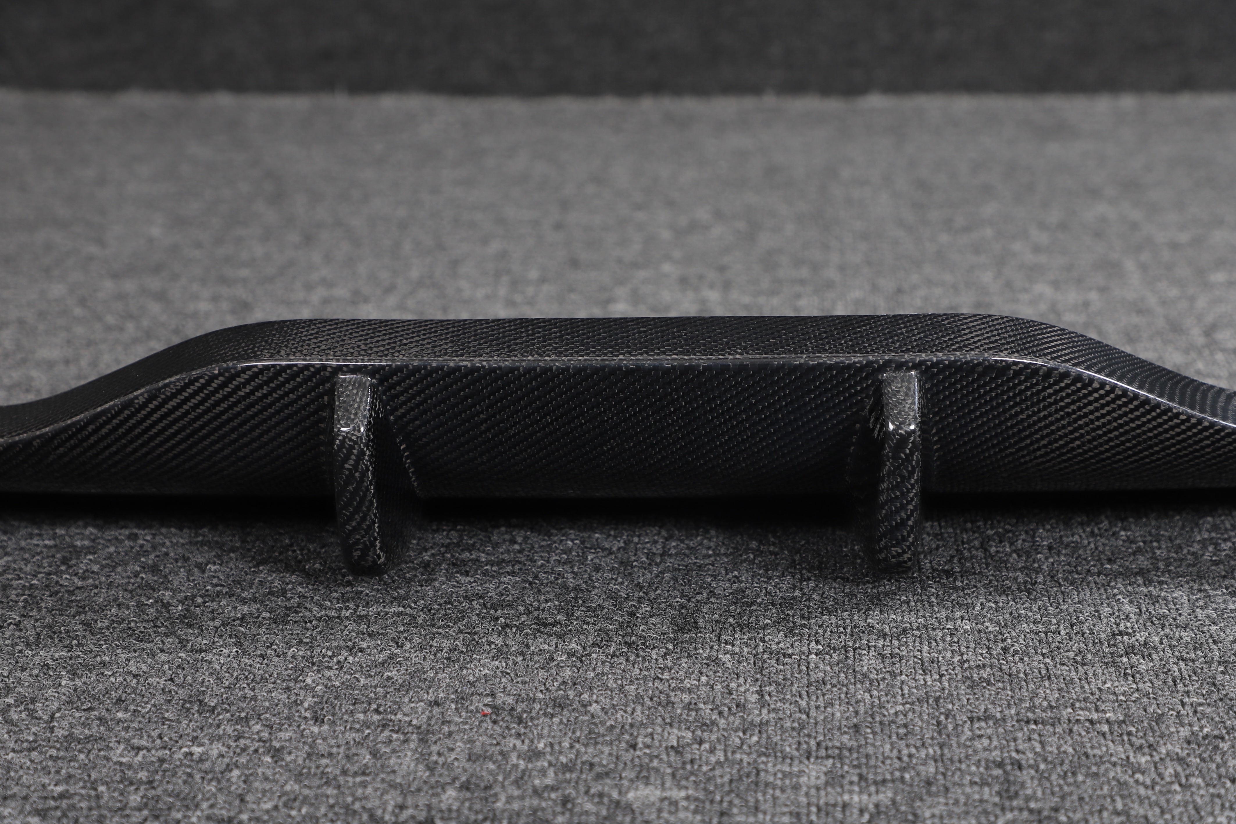 DynaCarbon™️ Carbon Rear Bumper Diffuser for Tesla Model S Plaid 2021-2023