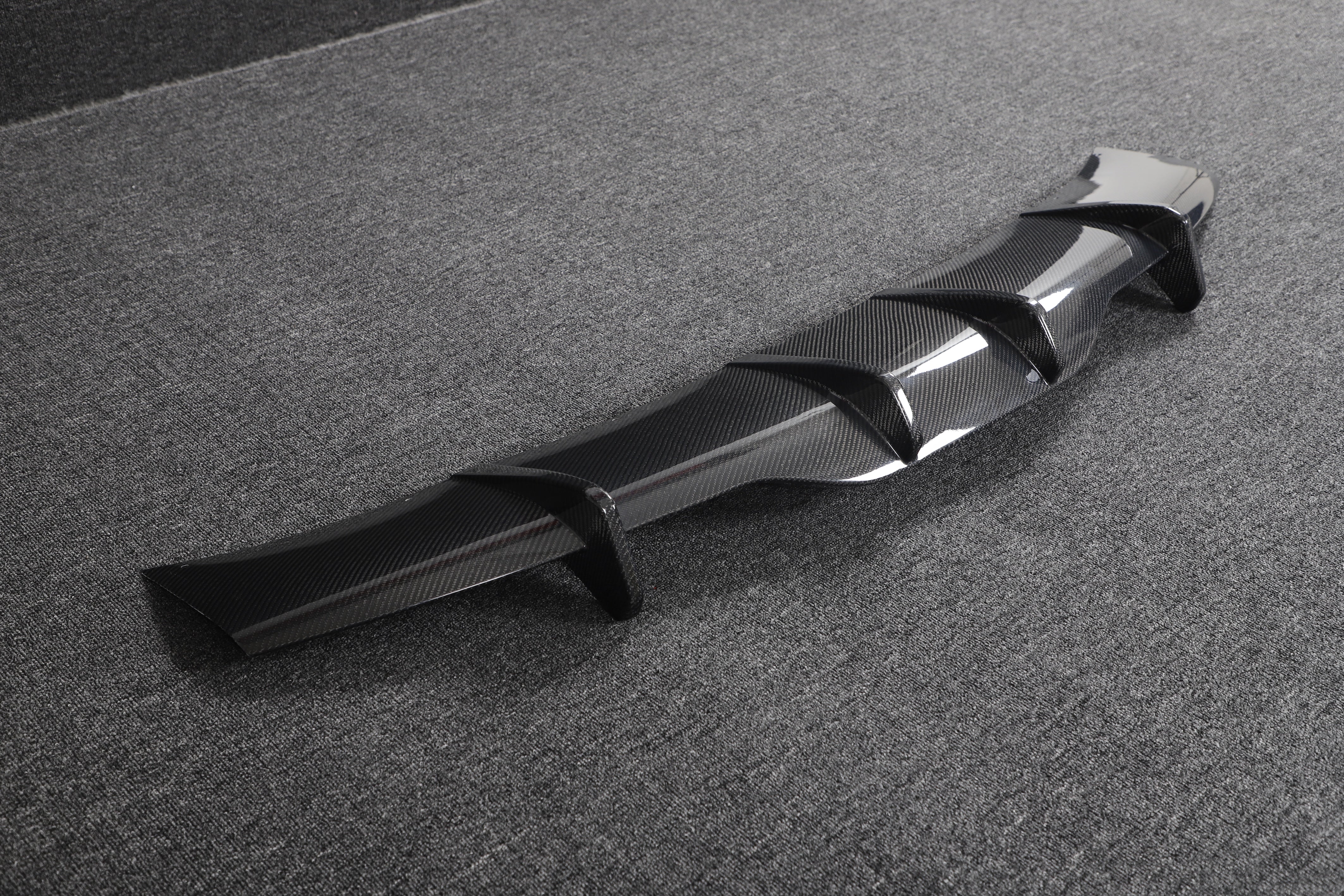 DynaCarbon™️ Carbon Rear Bumper Diffuser for Tesla Model S Plaid 2021-2023