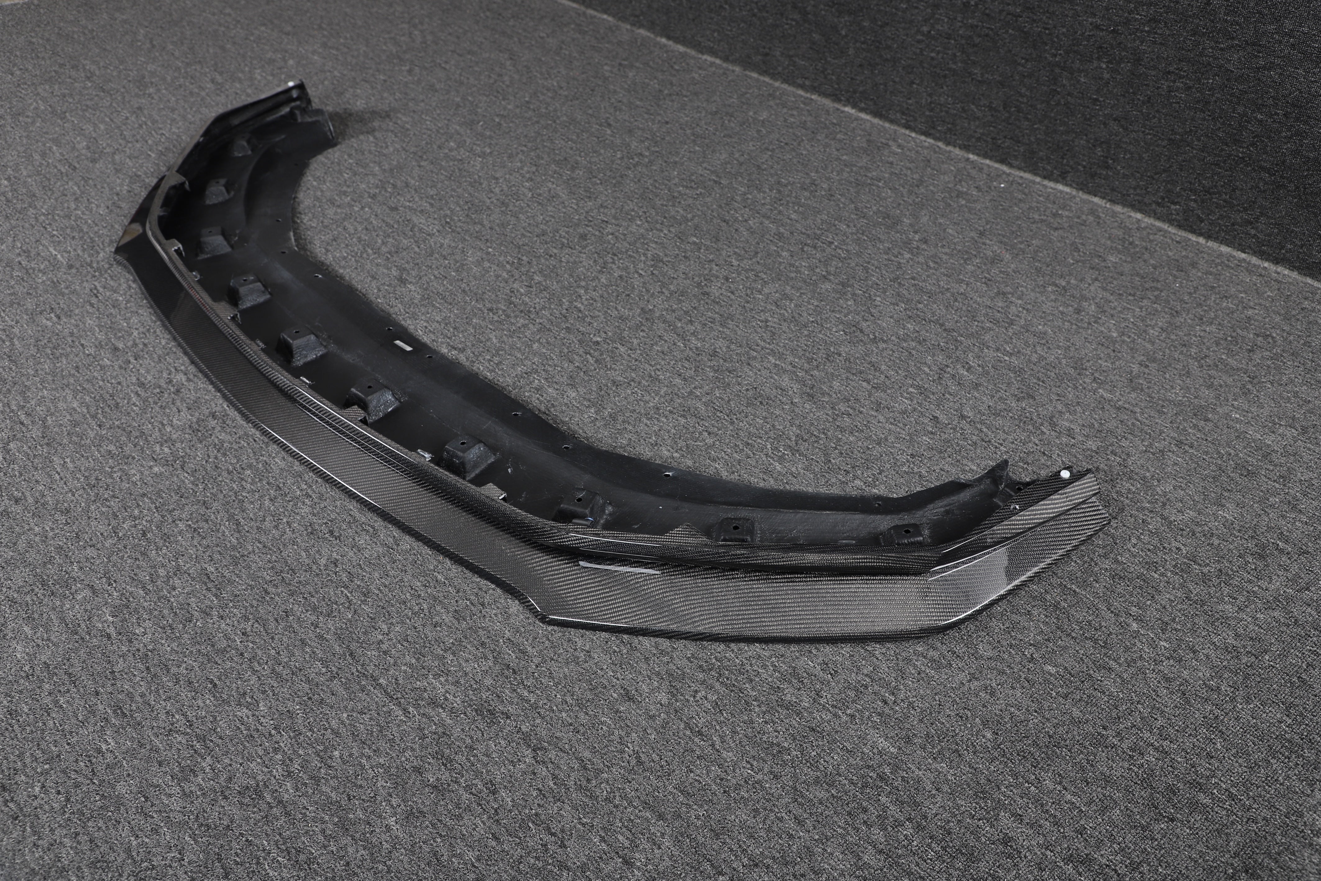 DynaCarbon™️ Carbon Front Lip for Ford Mustang Dark Horse 2024-2026