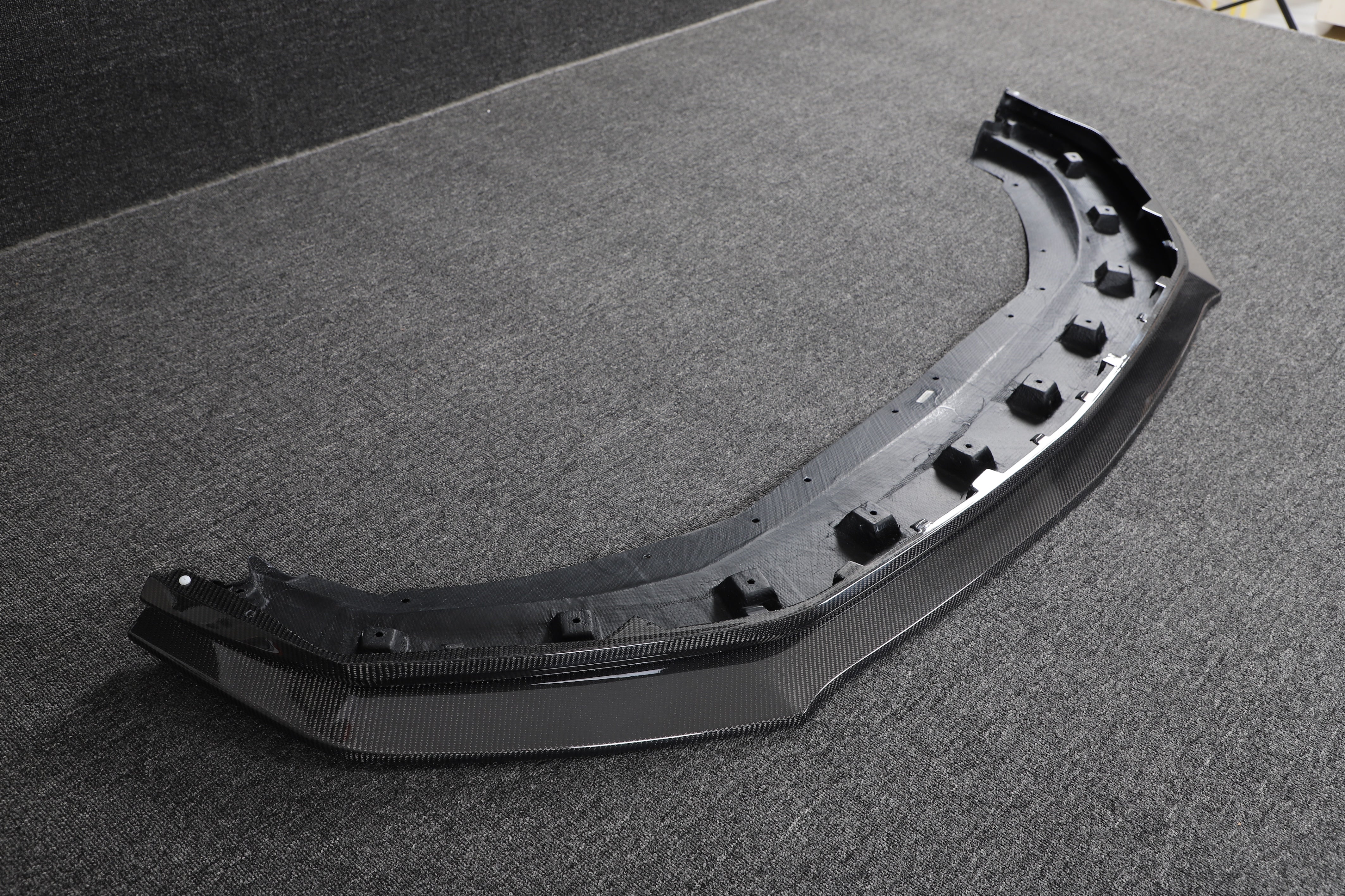 DynaCarbon™️ Carbon Front Lip for Ford Mustang Dark Horse 2024-2026