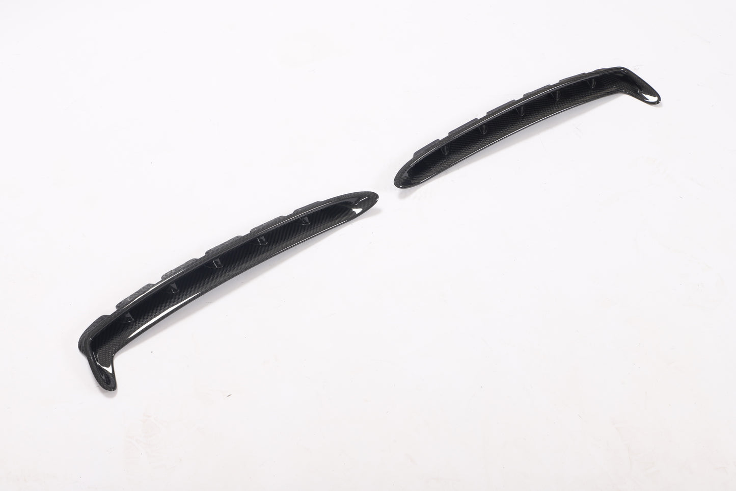 DynaCarbon™️ Carbon Fender Vent Air Outlet Trim For Ford Mustang (Fits all models) 2018-2023