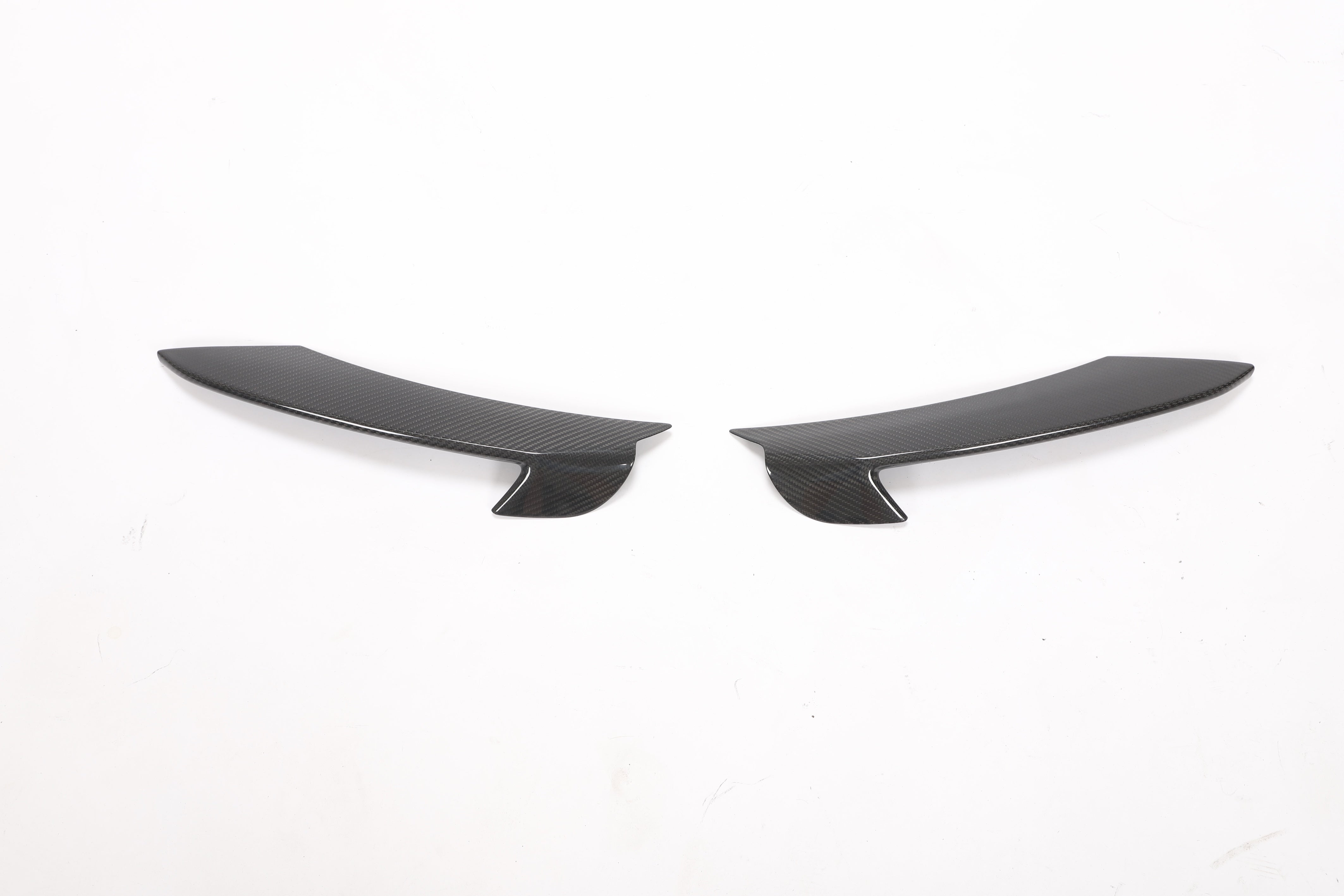 DynaCarbon™️ Carbon Headlights Cover for Ford Mustang 2018-2023 (Fits all models)