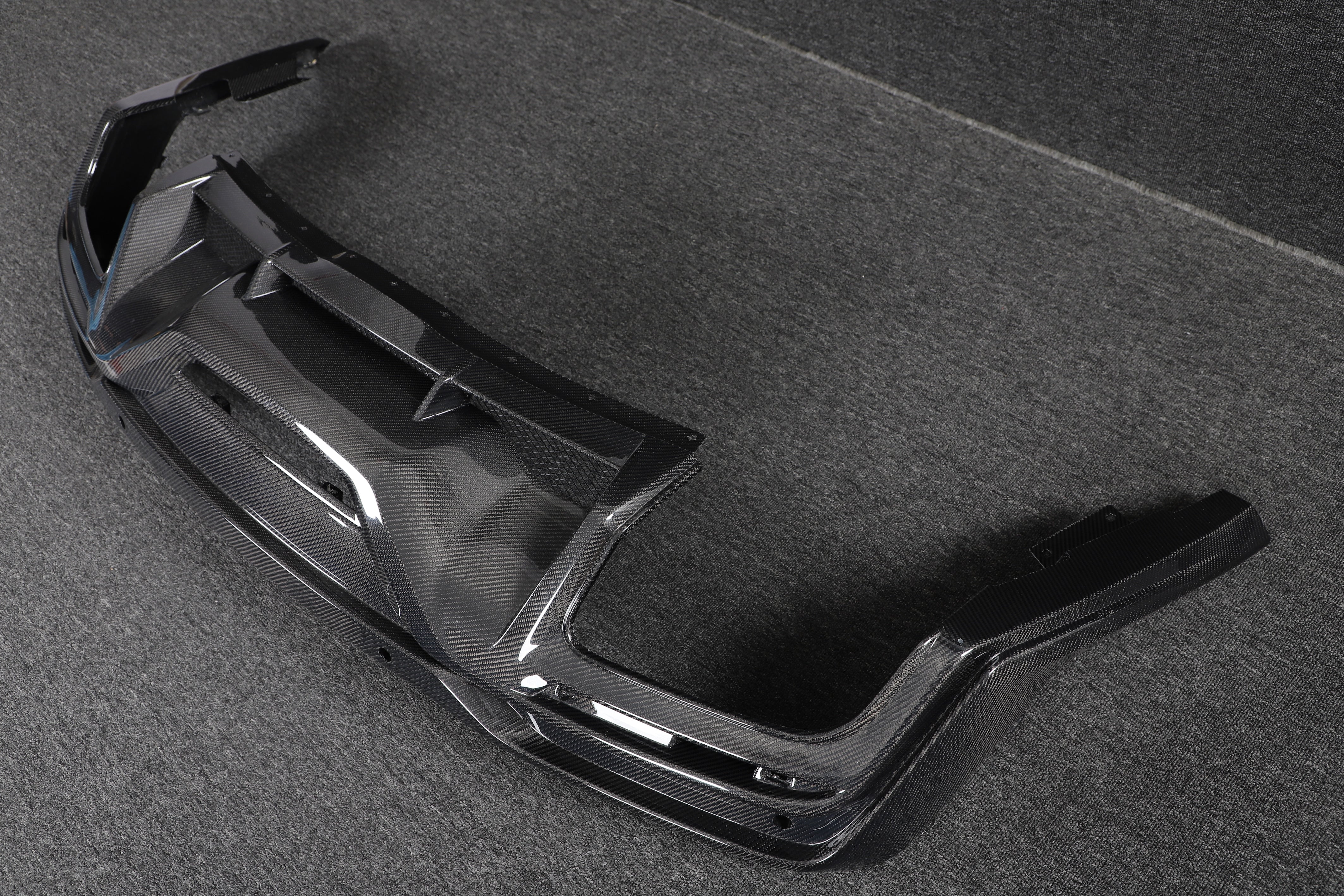 DynaCarbon™️ Carbon Rear Diffuser for Ford Mustang Dark Horse 2024-2026