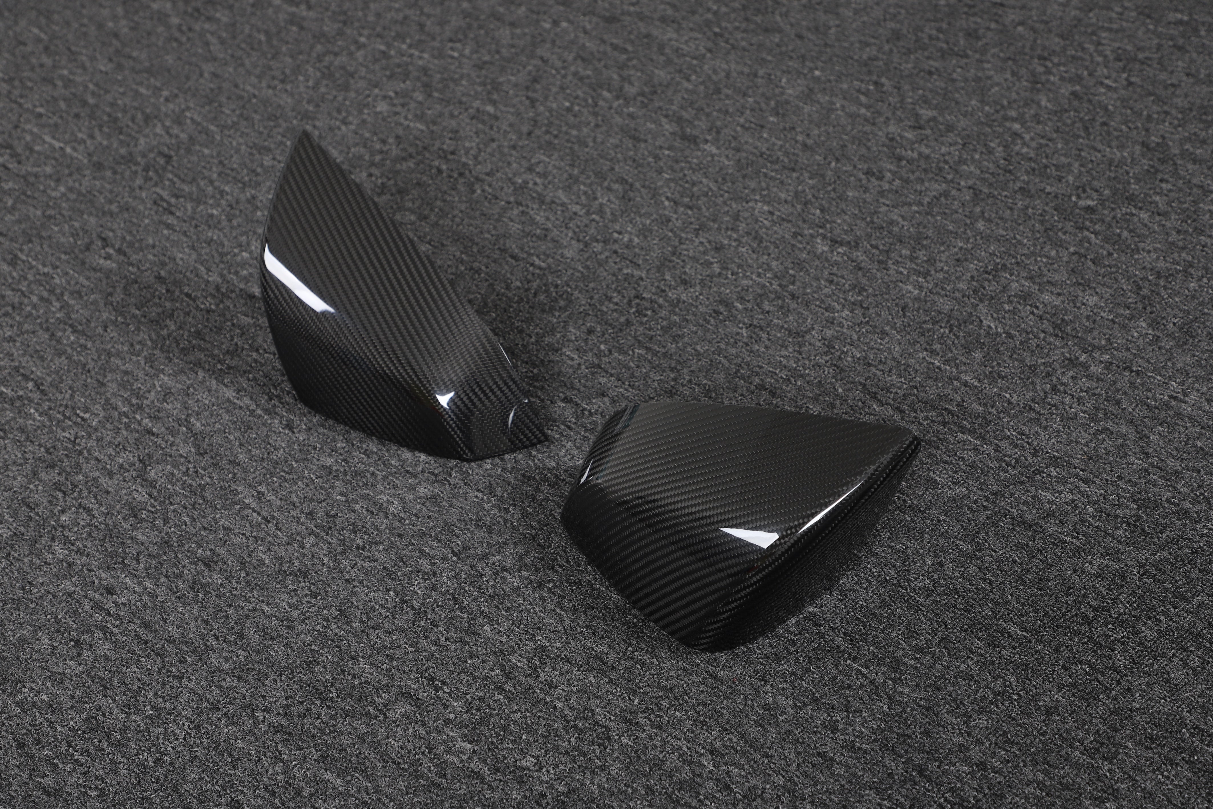 DynaCarbon™️ Carbon Side Mirror Cover for Tesla Model S Plaid 2021-2023