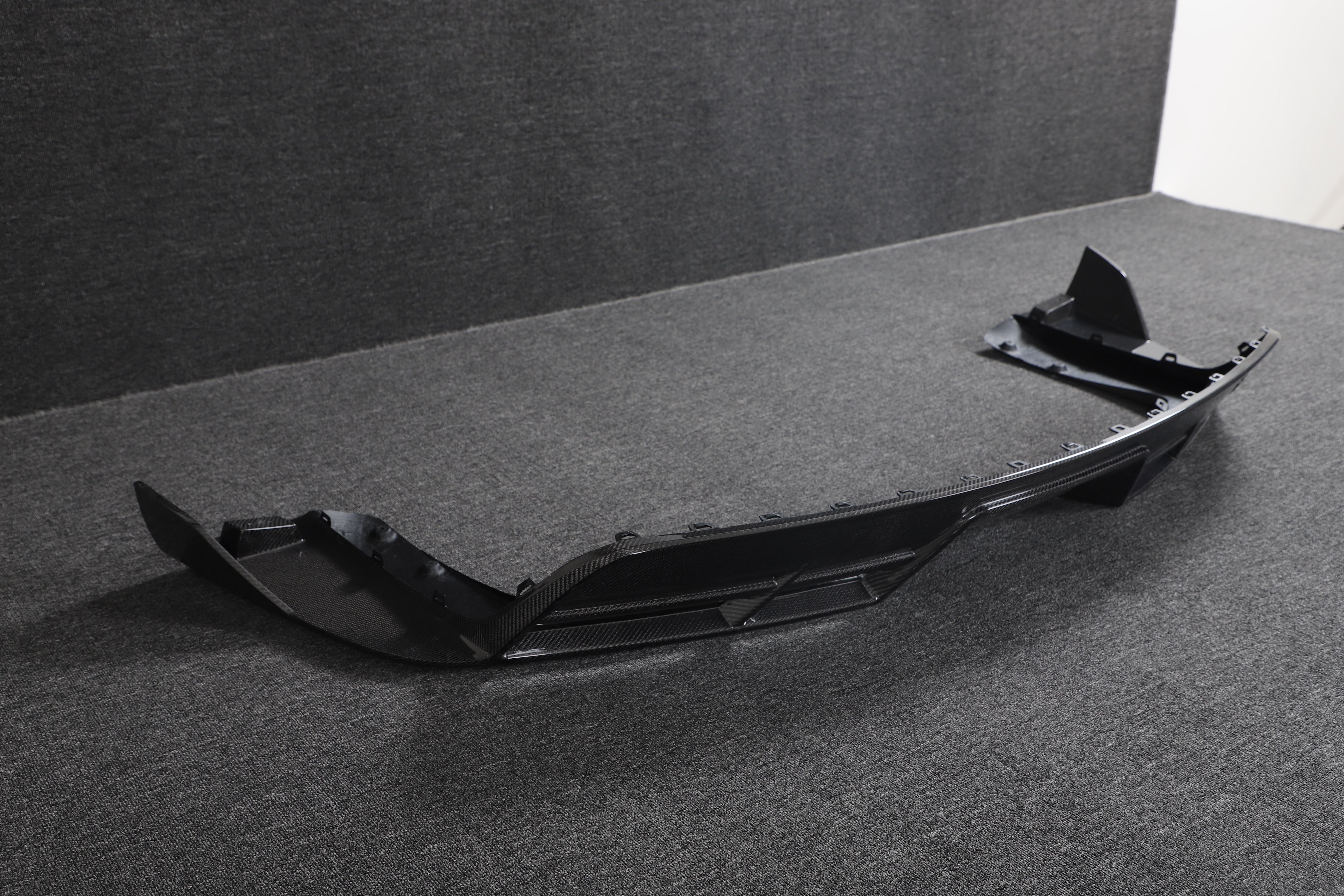 DynaCarbon™️ Carbon Rear Bumper Diffuser for Tesla Model S 2021-2023