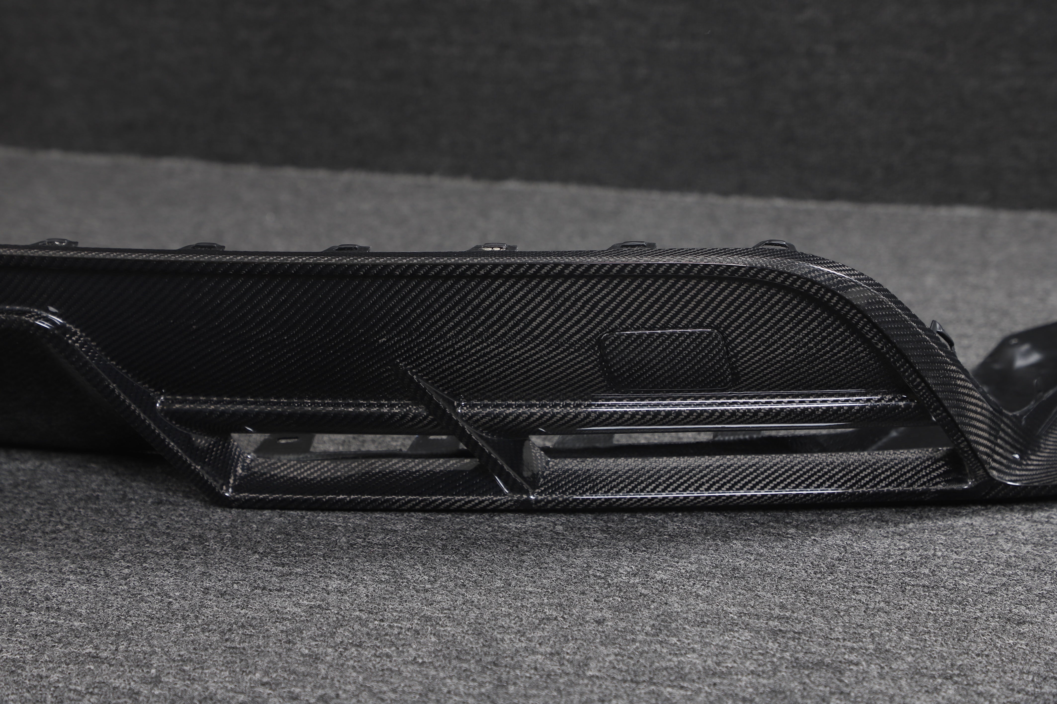 DynaCarbon™️ Carbon Rear Bumper Diffuser for Tesla Model S 2021-2023