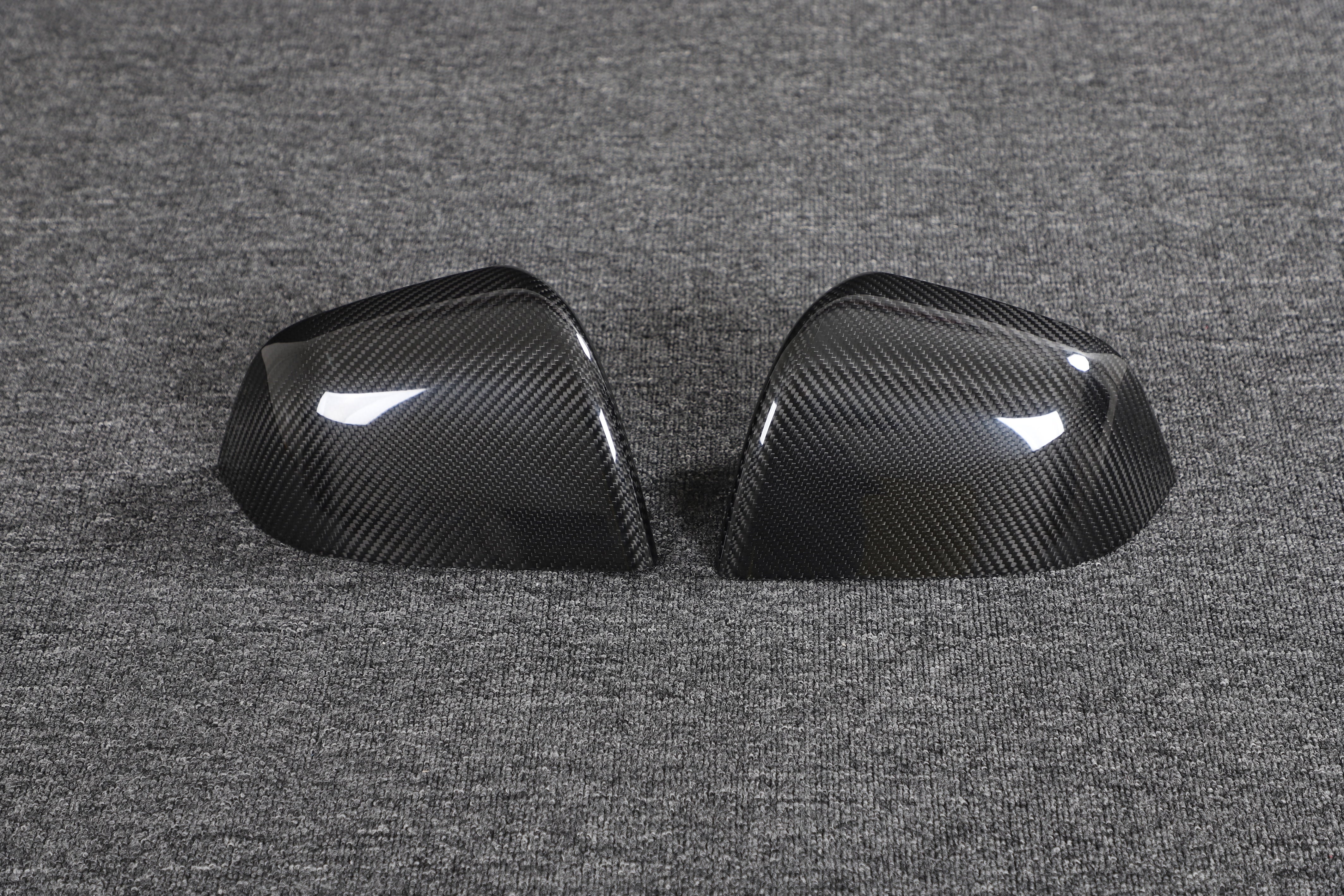 DynaCarbon™️ Carbon Side Mirror Cover for Tesla Model Y 2020-2021