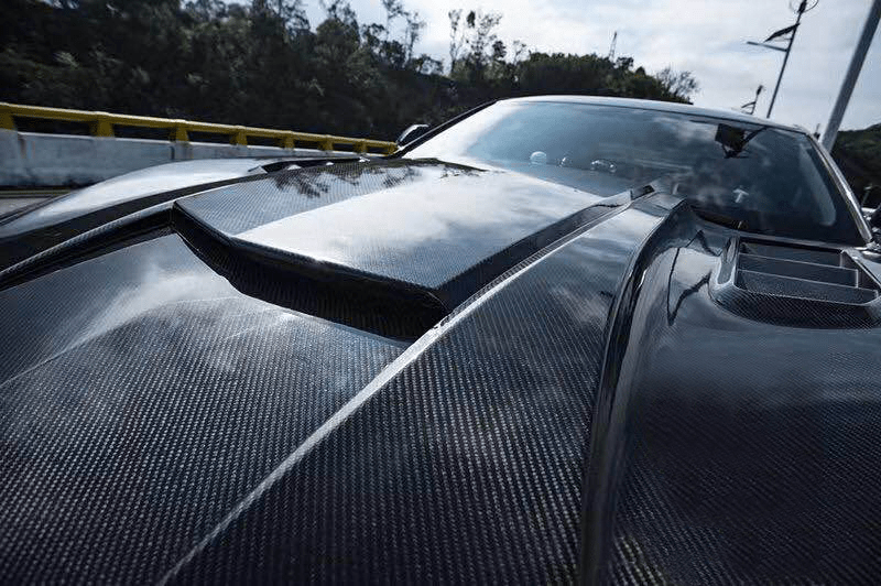 DynaCarbon™️ Carbon Fiber Engine Hood for Chevrolet Camaro 2016-2018