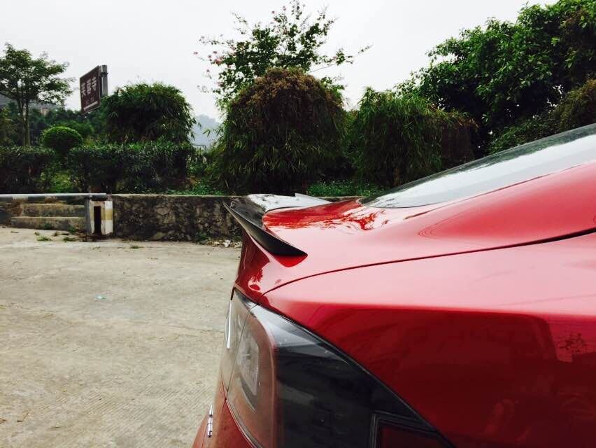 DynaCarbon™️ Carbon Trunk Spoiler for Tesla Model S 85 P85 2012-2016