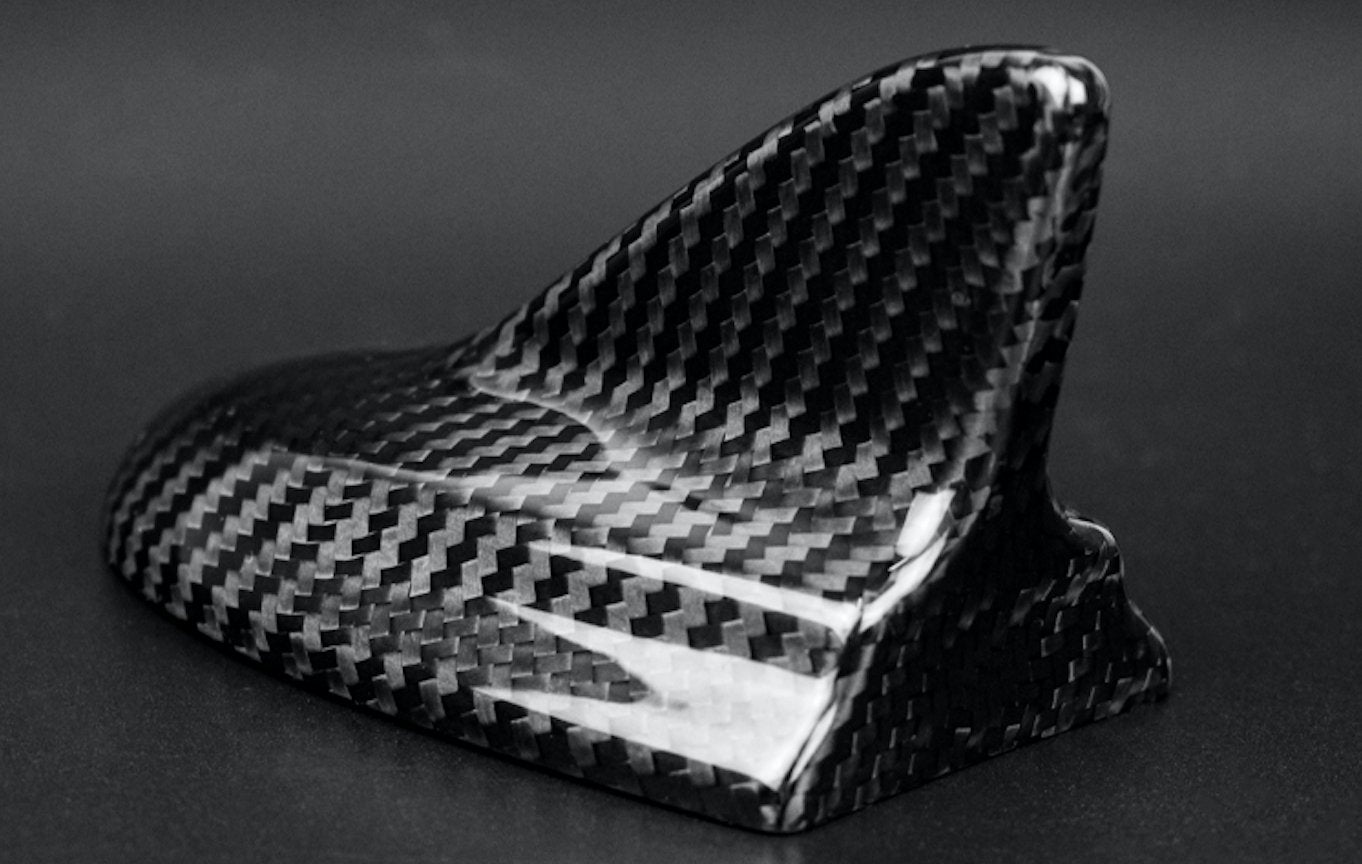 DynaCarbon™️ Carbon Fiber Shark Fin Antenna Cover for Dodge Challenger SRT 2015-2023