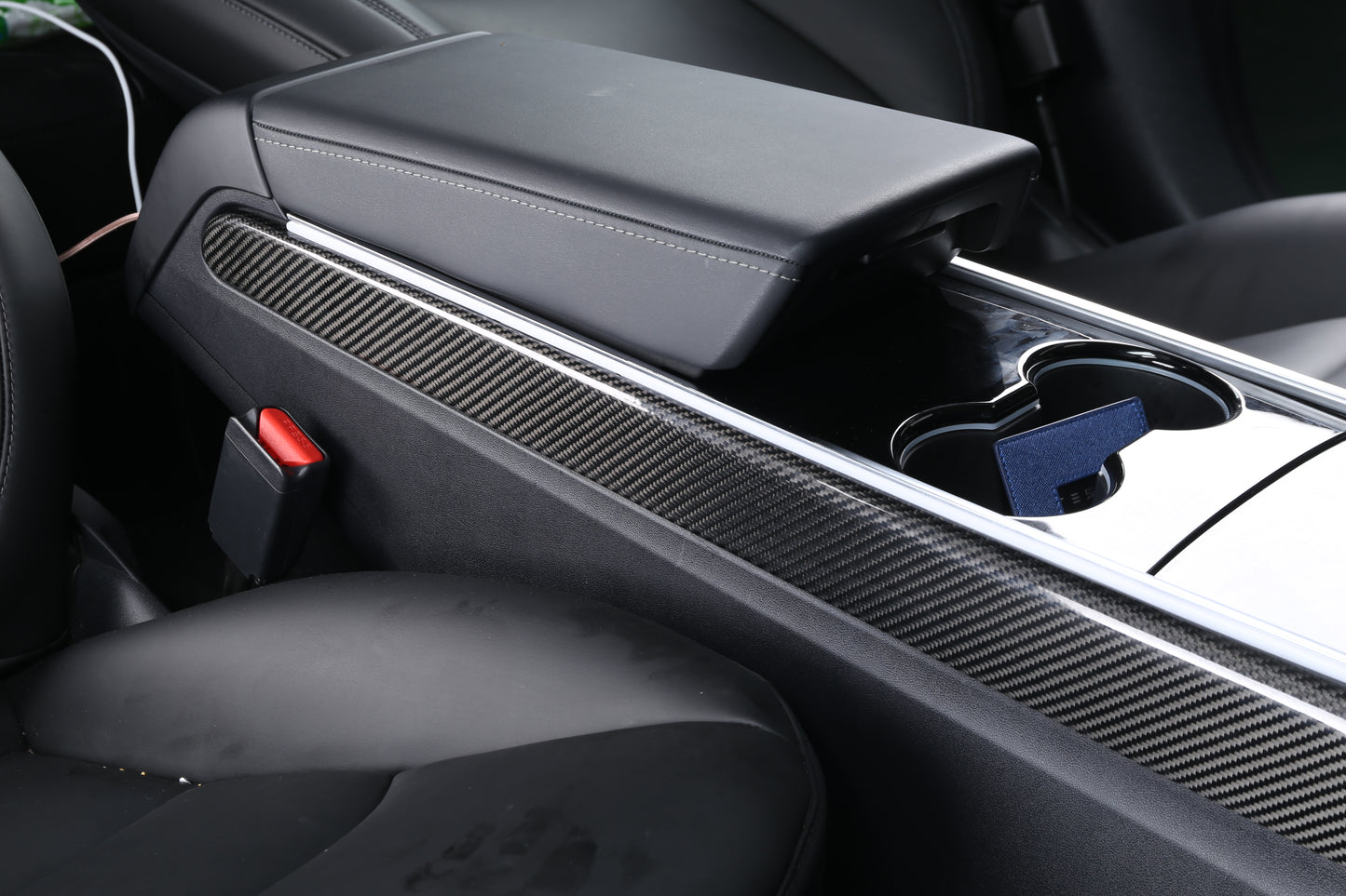 DynaCarbon™ 2 PCS Carbon Fiber Center Console Side Panel Kit for Tesla Model 3/Y 2017-2020
