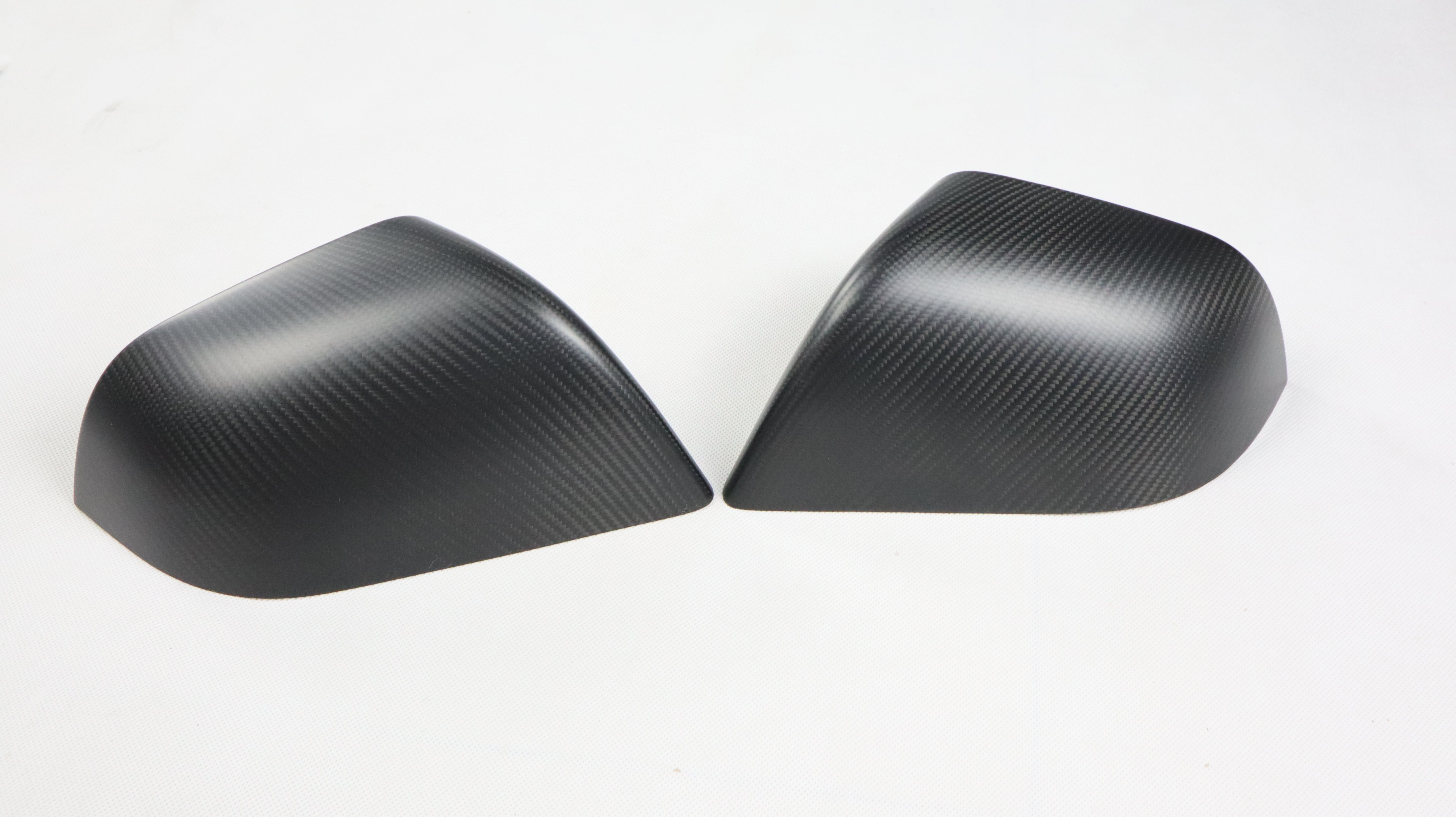 DynaCarbon™ 2 PCS Hard Carbon Fiber Side Mirror Trim Kit for Tesla Model Y 2017-2023