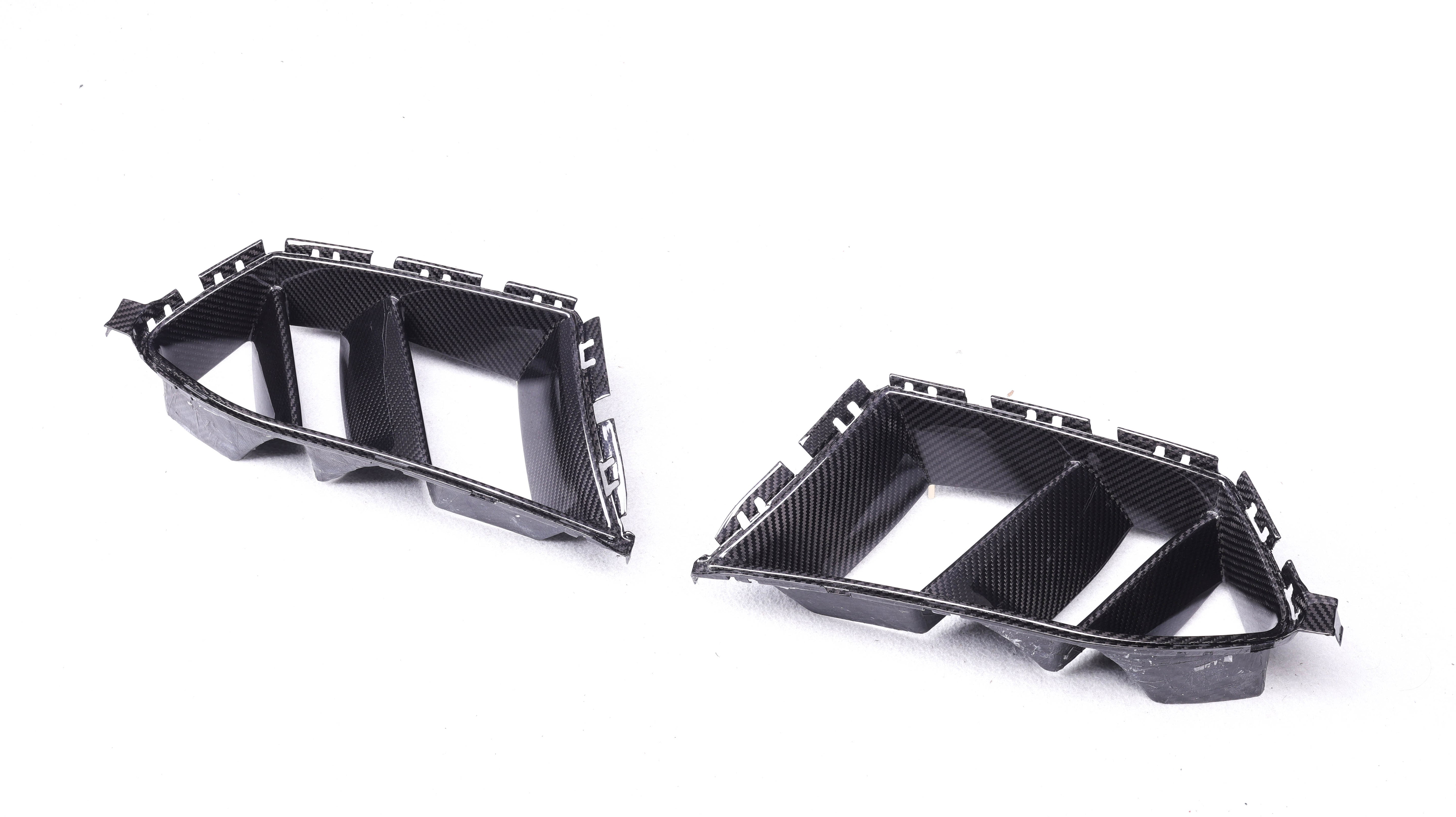 DynaCarbon™️ Carbon MHC Type Front Bumper Vent for BMW G80 G82 G83 M3 M4 2021-2026
