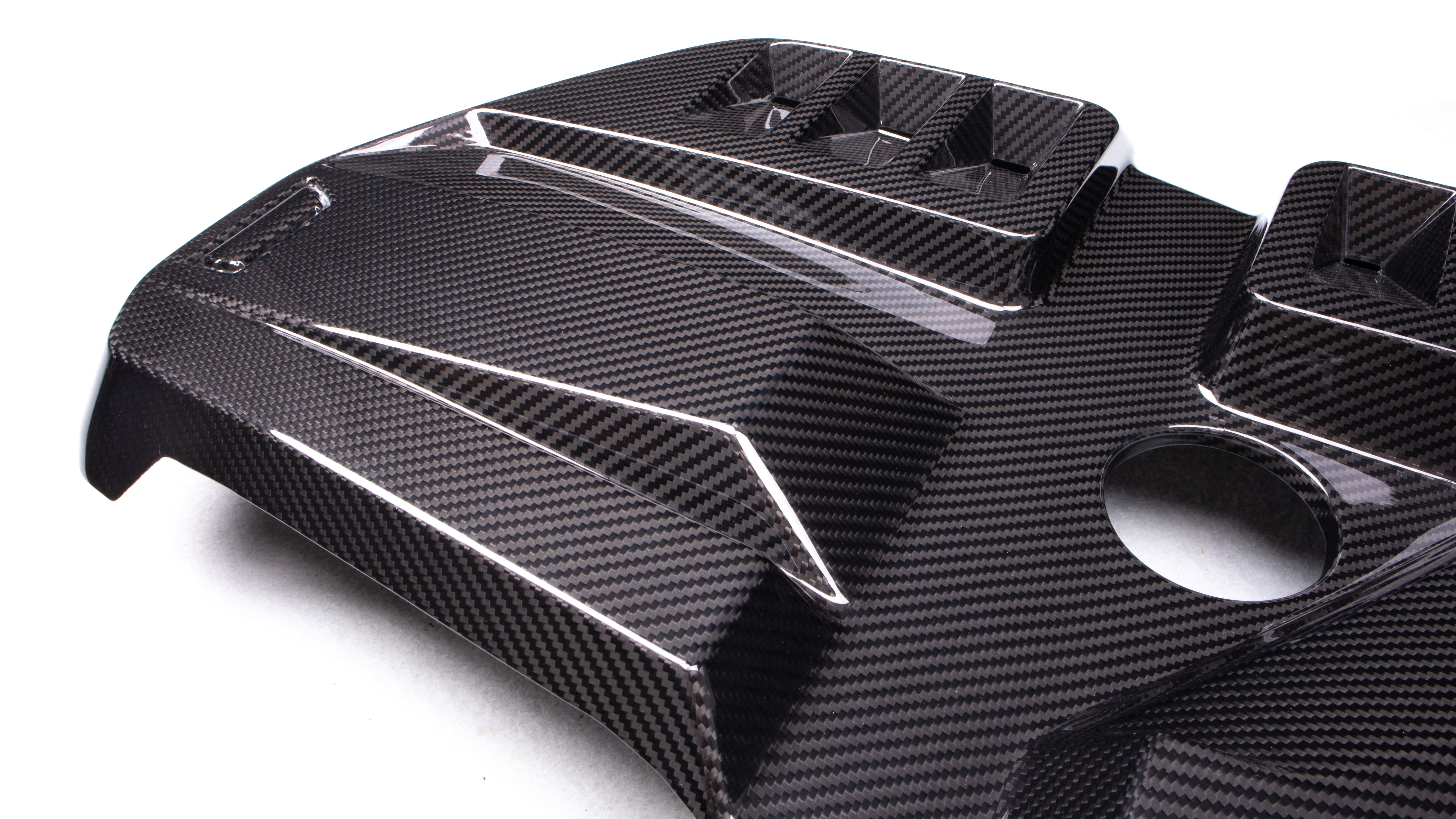DynaCarbon™️ Carbon Engine Cover for BMW G80 G82 G83 M3 M4 2021-2026