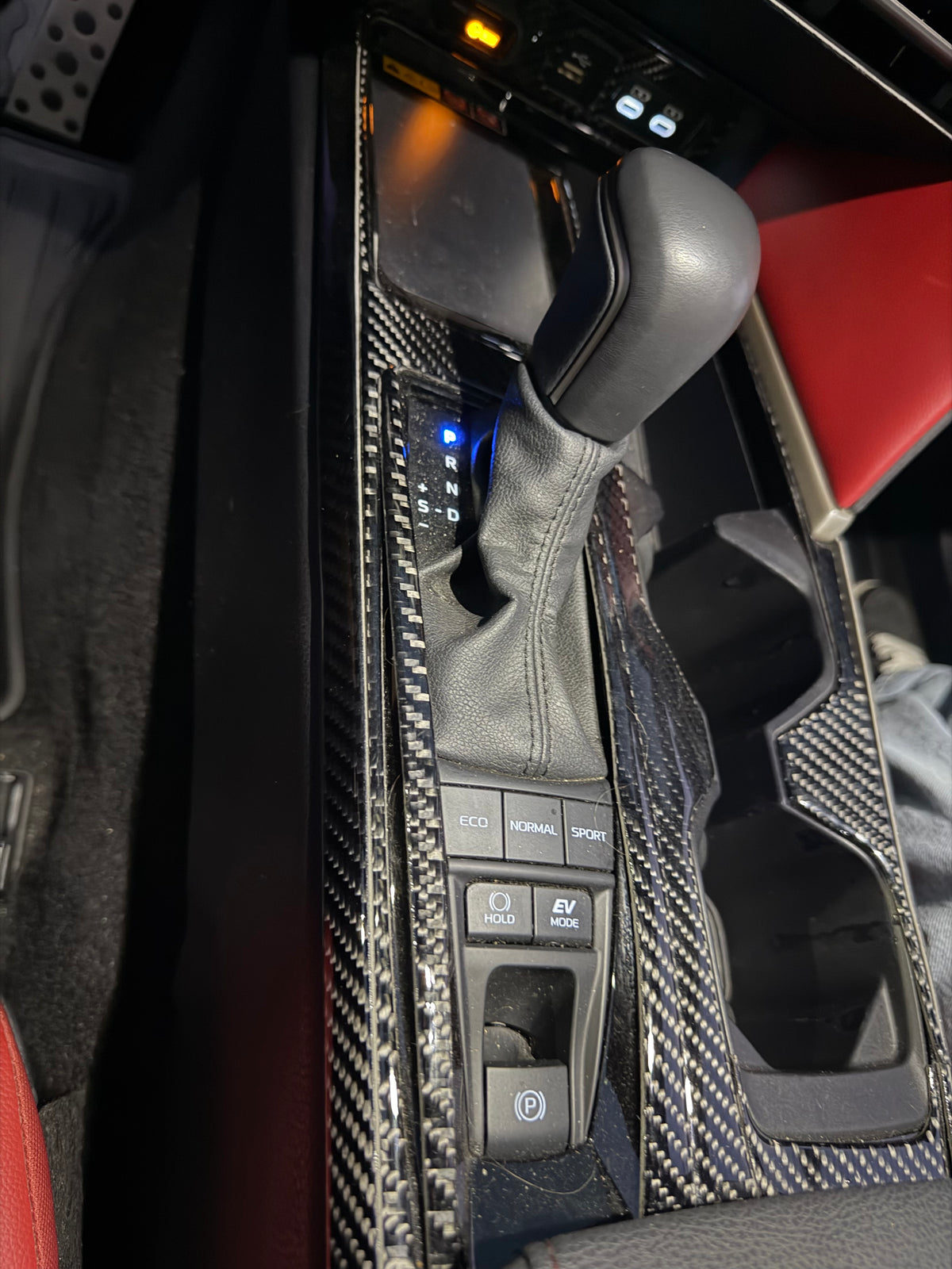 DynaCarbon™️ Carbon Fiber Auto Shifter Trim Toyota Camry 2025-UP