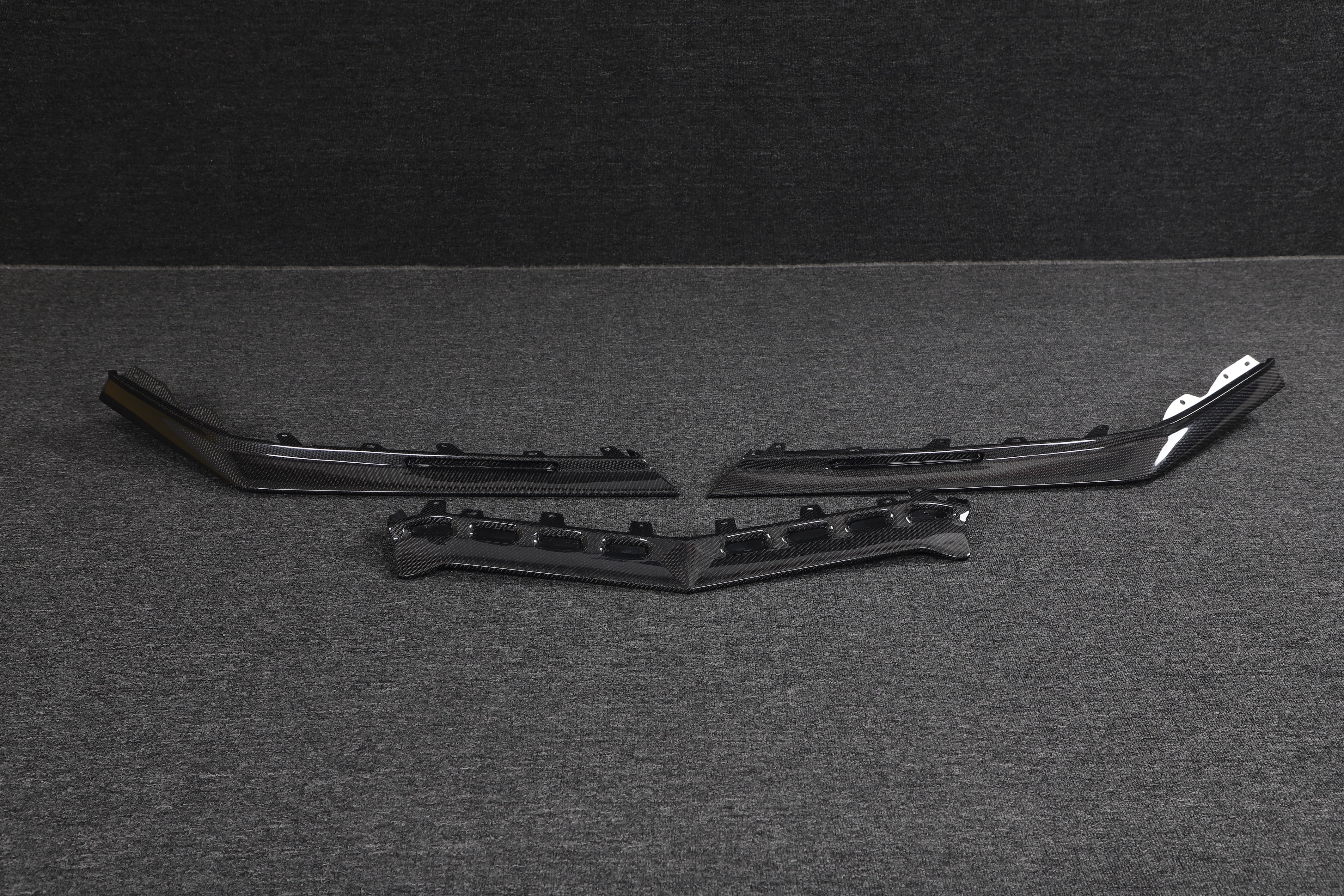 DynaCarbon™️ Carbon Front Splitter Lip for Chevrolet Corvette C8 Z06 2023-2024