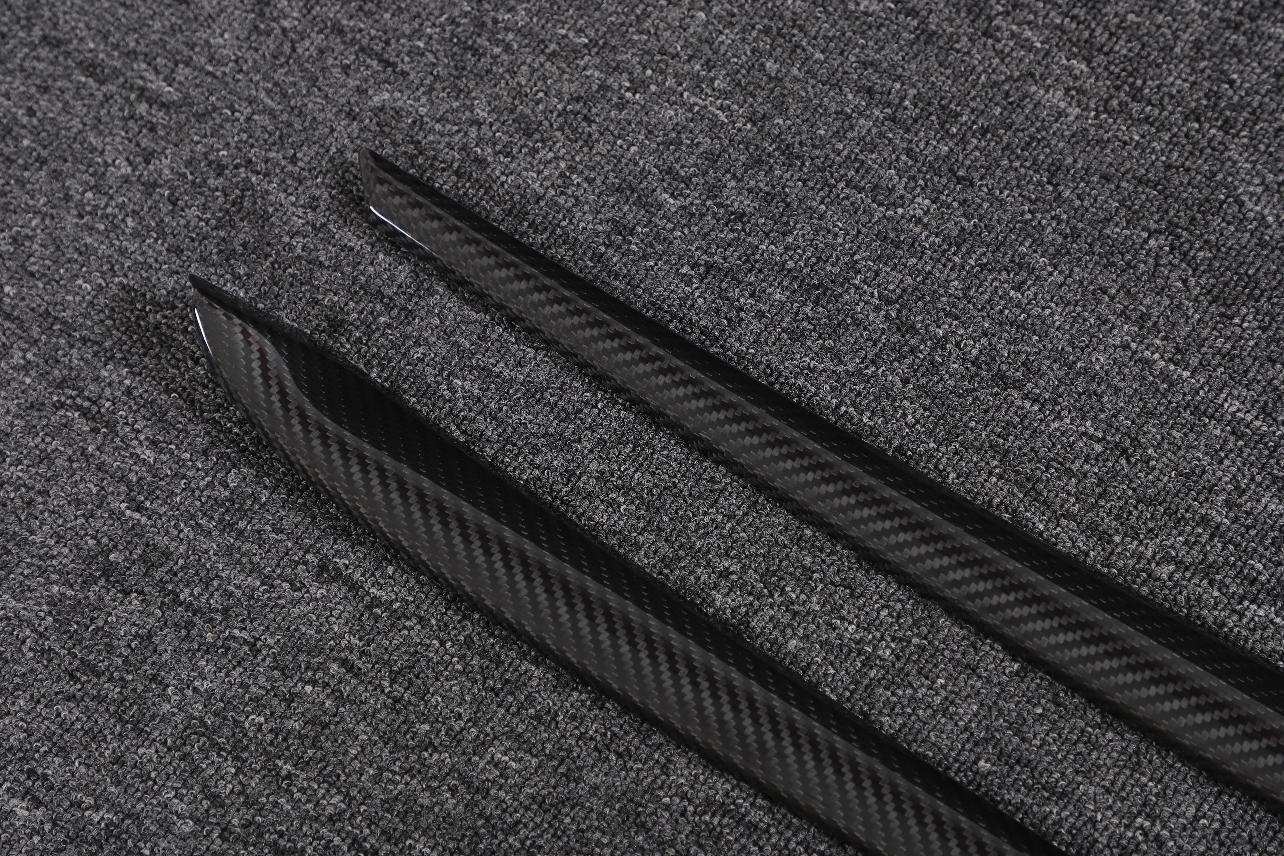 DynaCarbon™️ Carbon Door Moulding Trim for Tesla Model 3 2021-2023
