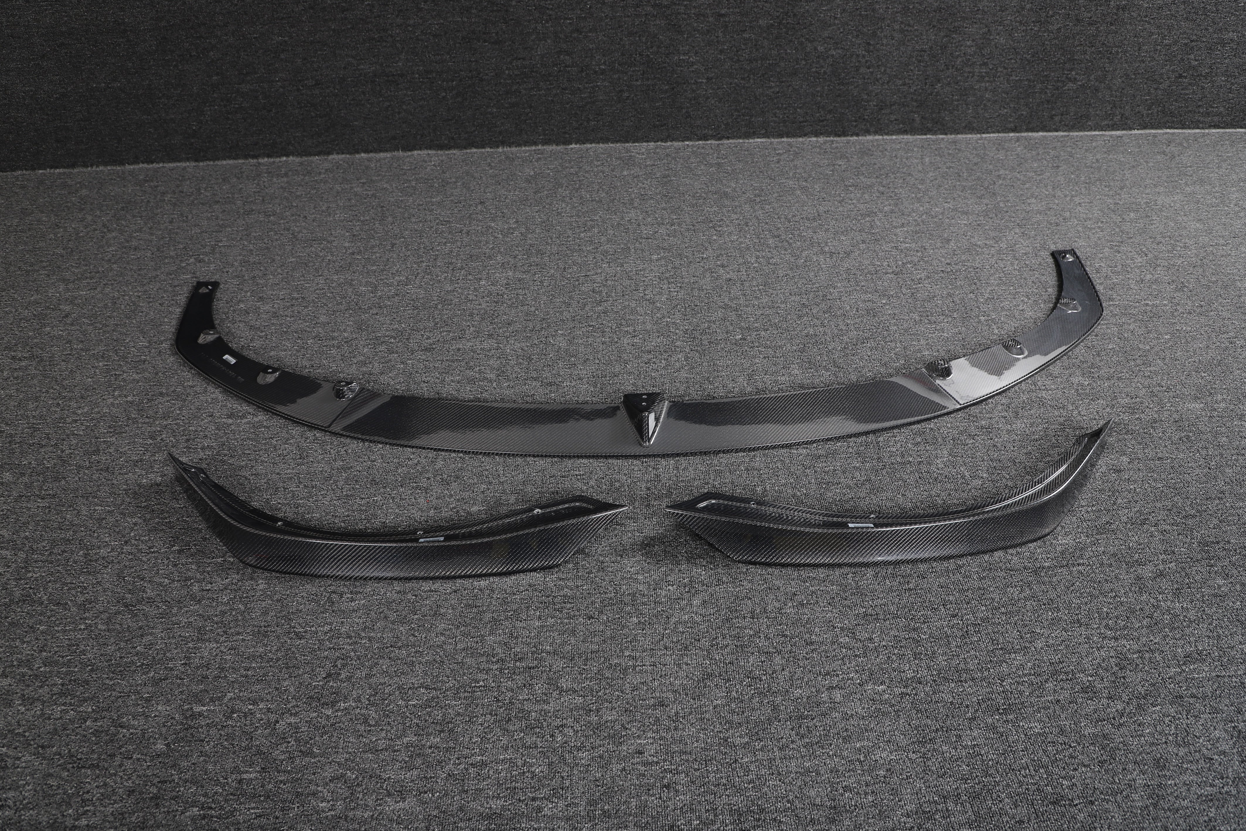 DynaCarbon™️ Carbon Front Bumper Lip for Tesla Model S Plaid 2021-2023