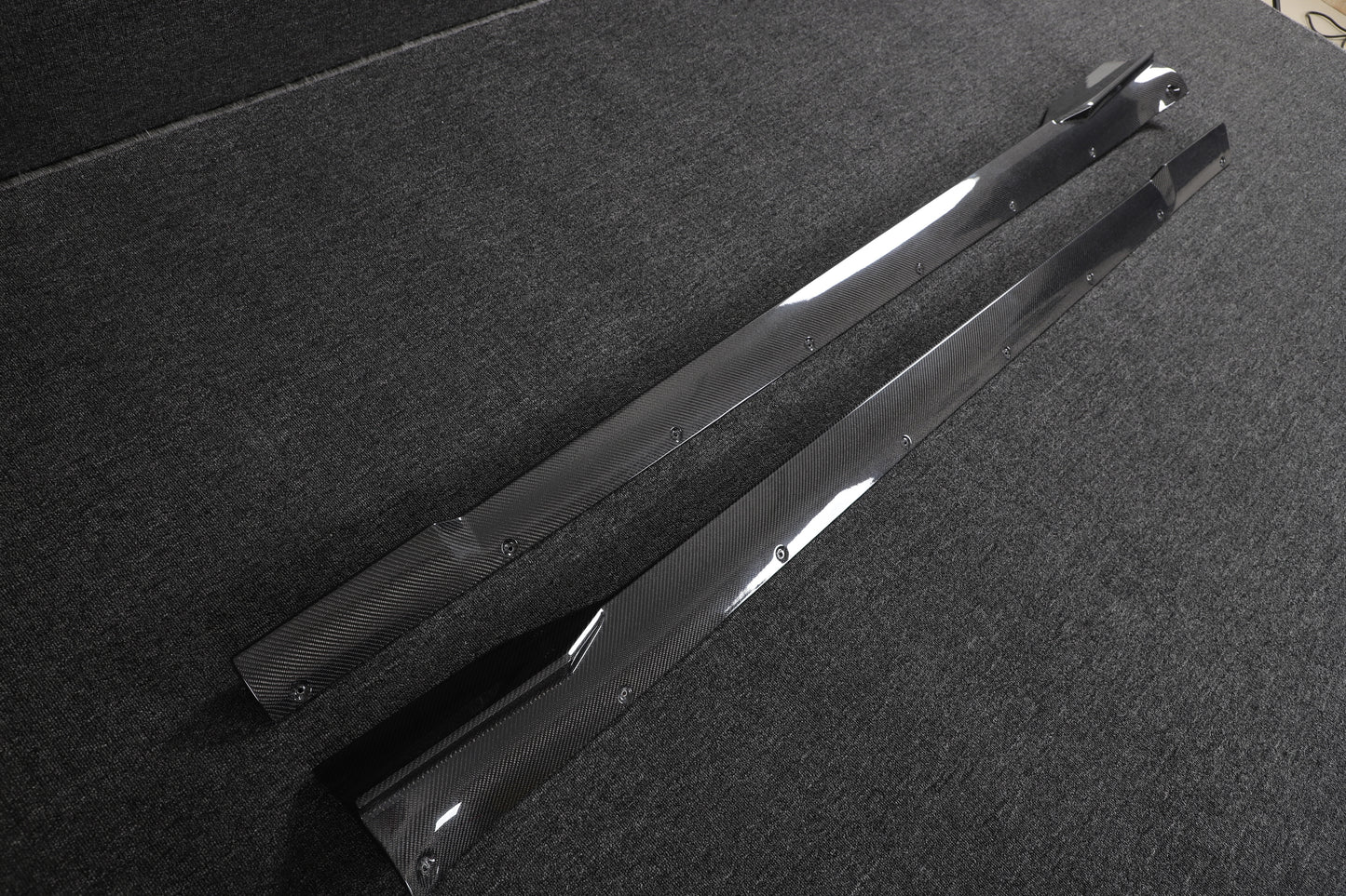 DynaCarbon™️ Carbon Side Skirts for Tesla Model S Plaid 2021-2023
