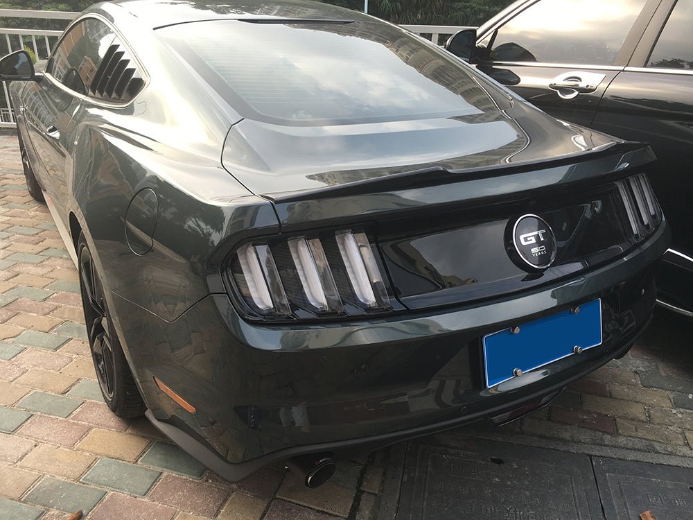DynaCarbon™️ Carbon Rear Spoiler for Ford Mustang 2015-2023