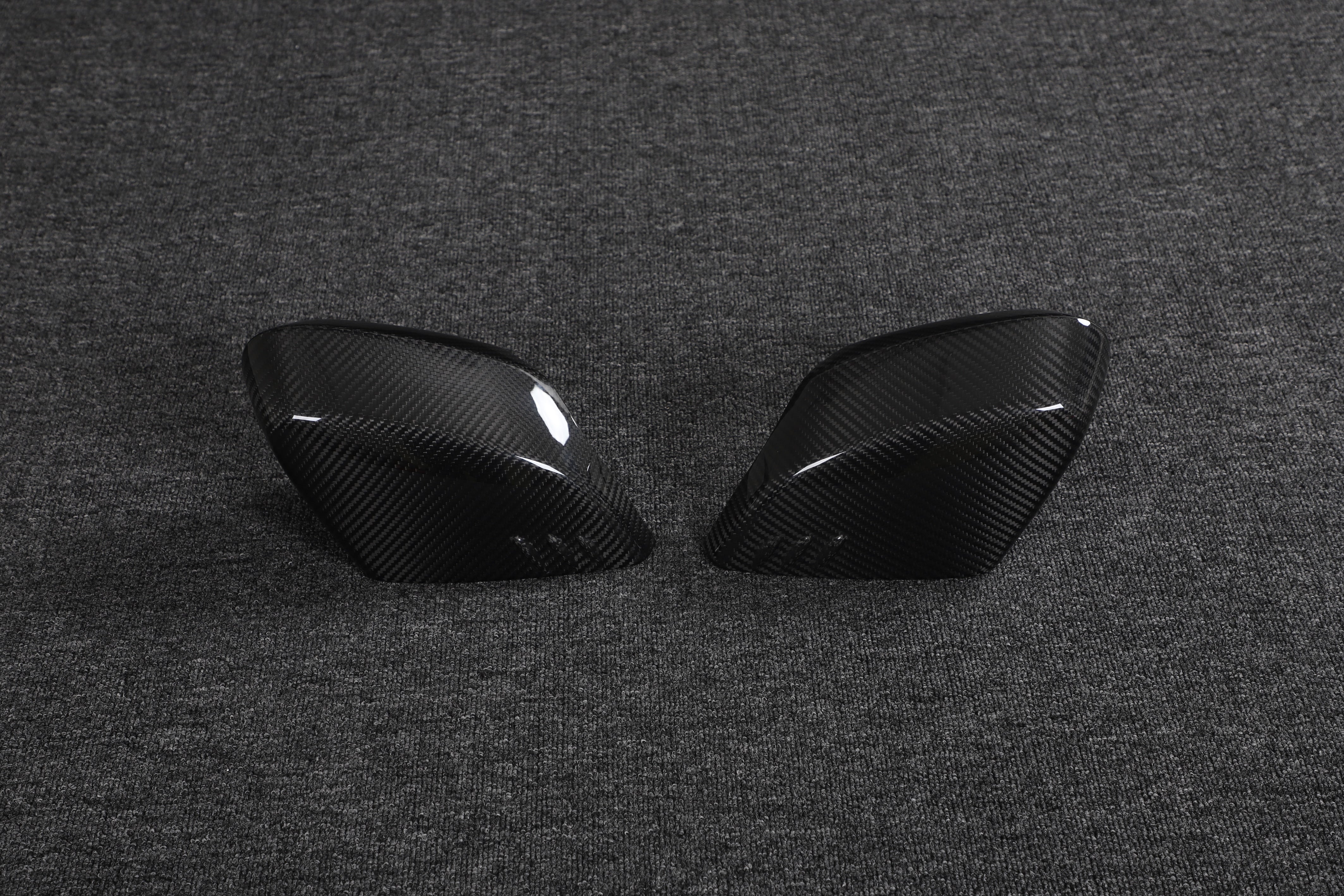 DynaCarbon™️ Carbon Fiber Side Mirror Covers for Chevrolet Corvette C8 2020-2021