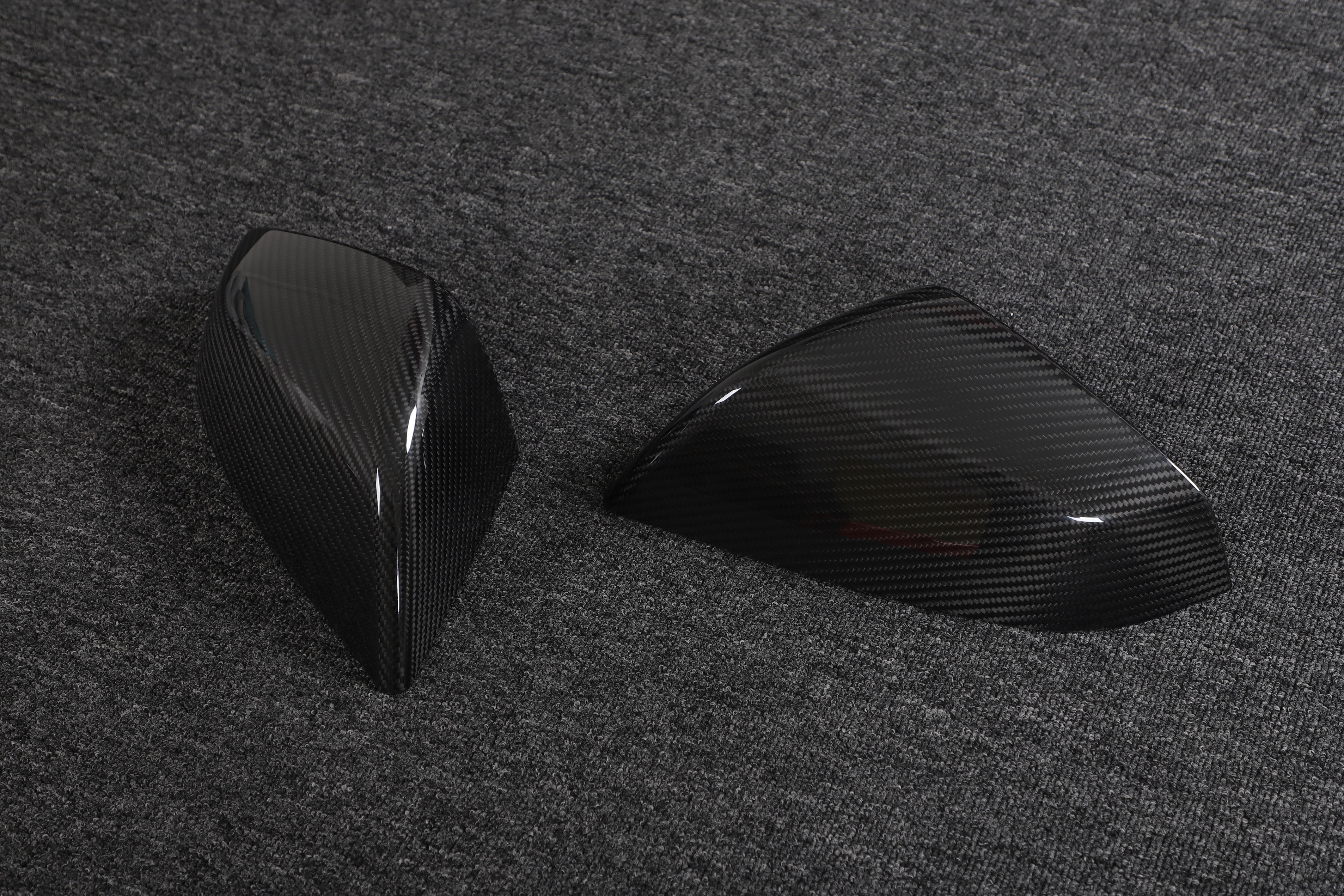 DynaCarbon™️ Carbon Side Mirror Cover for Tesla Model S Plaid 2021-2023