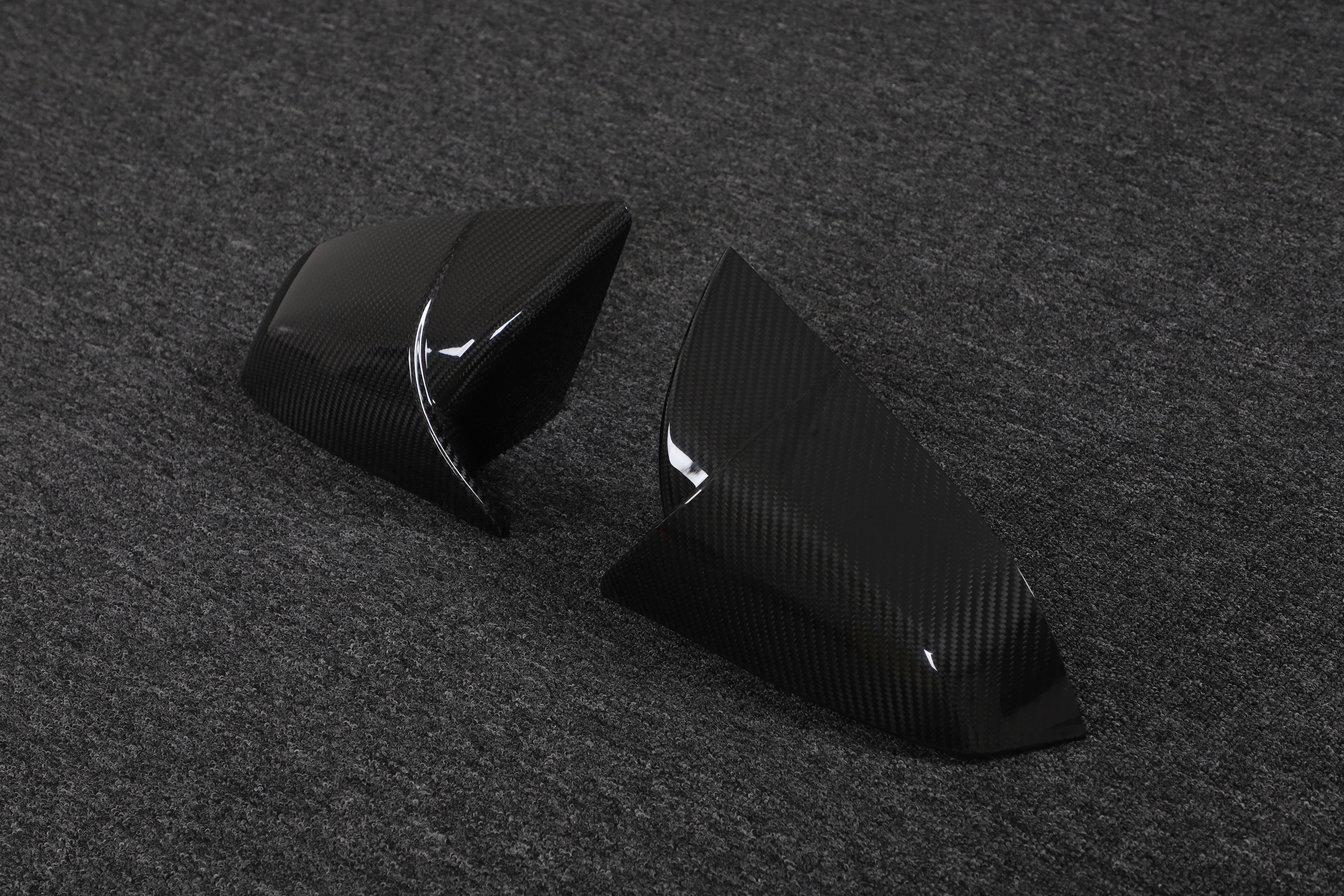 DynaCarbon™️ Carbon Side Mirror Cover for Tesla Model S Plaid 2021-2023