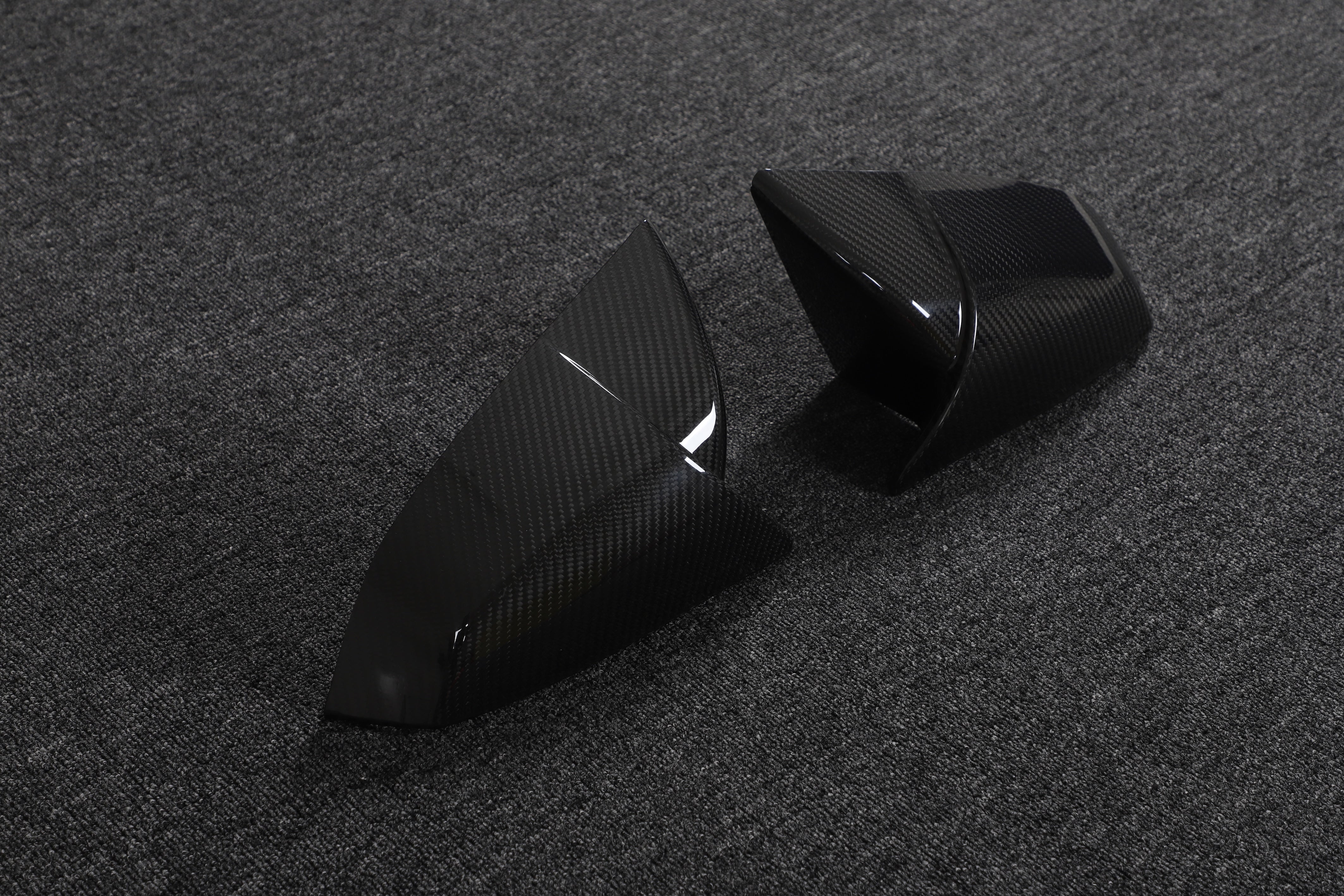 DynaCarbon™️ Carbon Side Mirror Cover for Tesla Model S Plaid 2021-2023