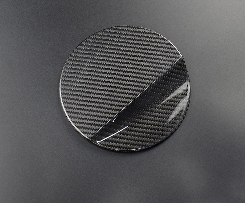 Dynacarbon™️ Hard Carbon Fiber Gas Cap Overlay for Ford Mustang 2015-2023